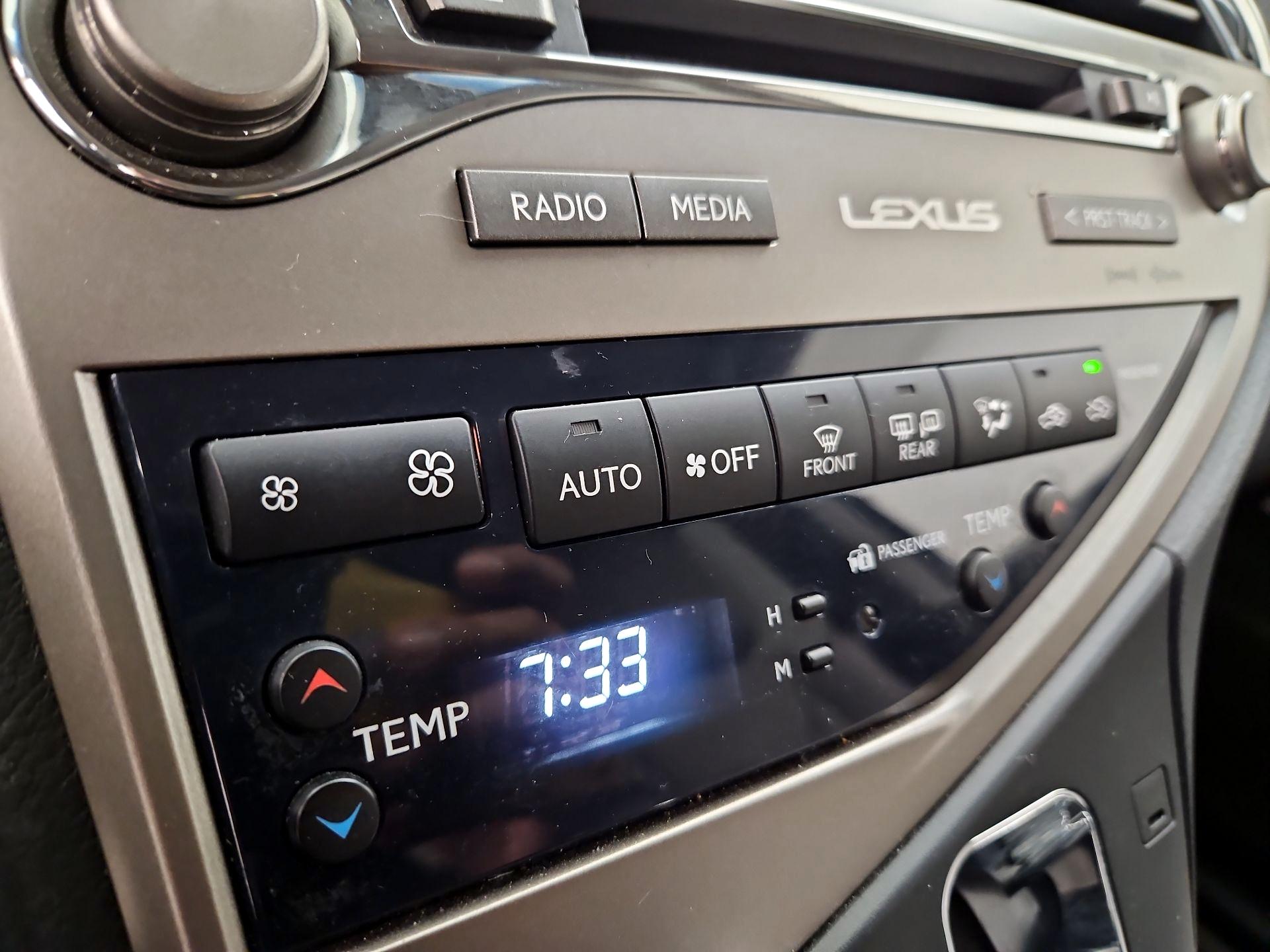 Thumbnail: 2015 Lexus RX - 16