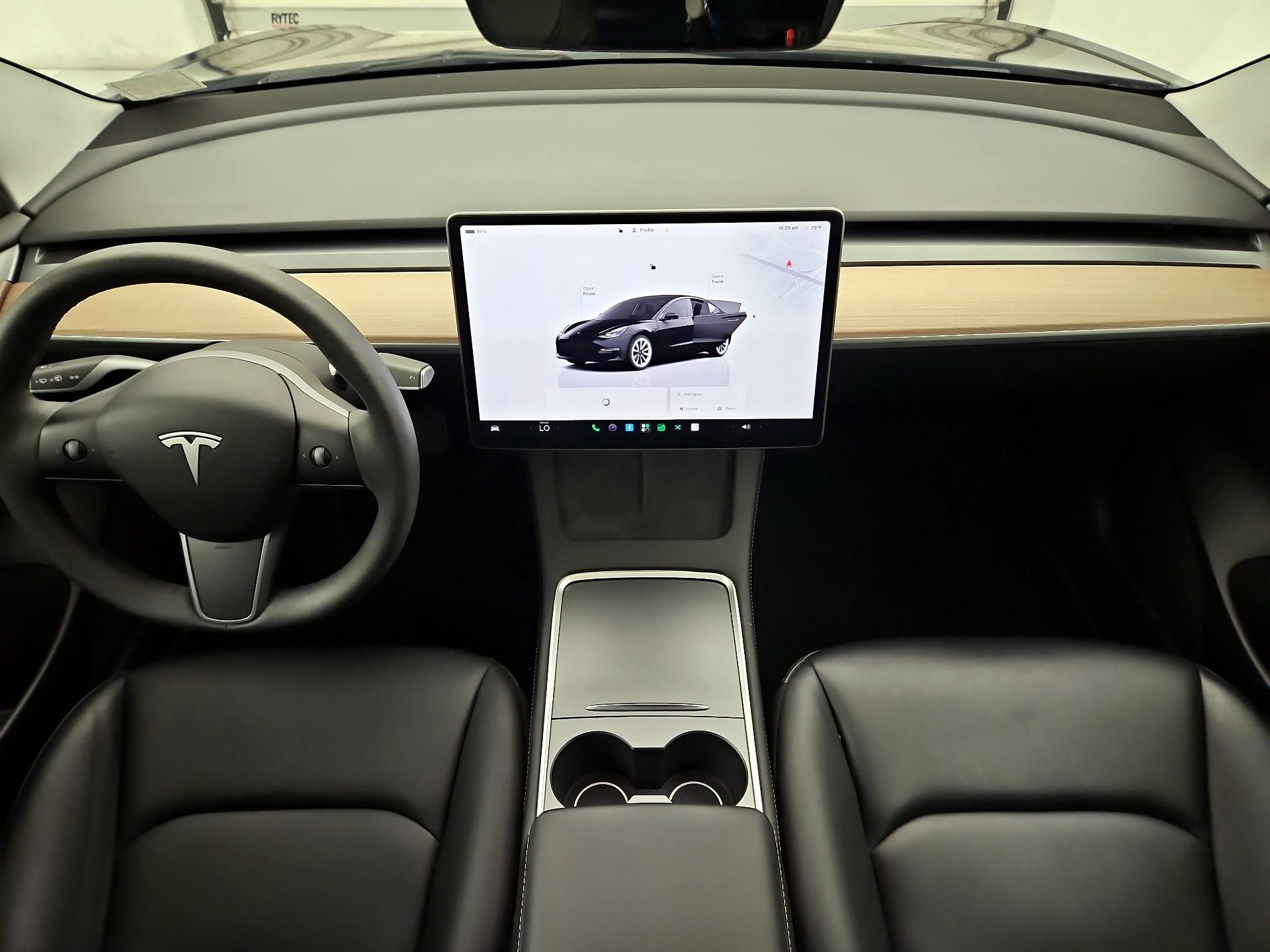 Thumbnail: 2023 Tesla Model 3 - 9