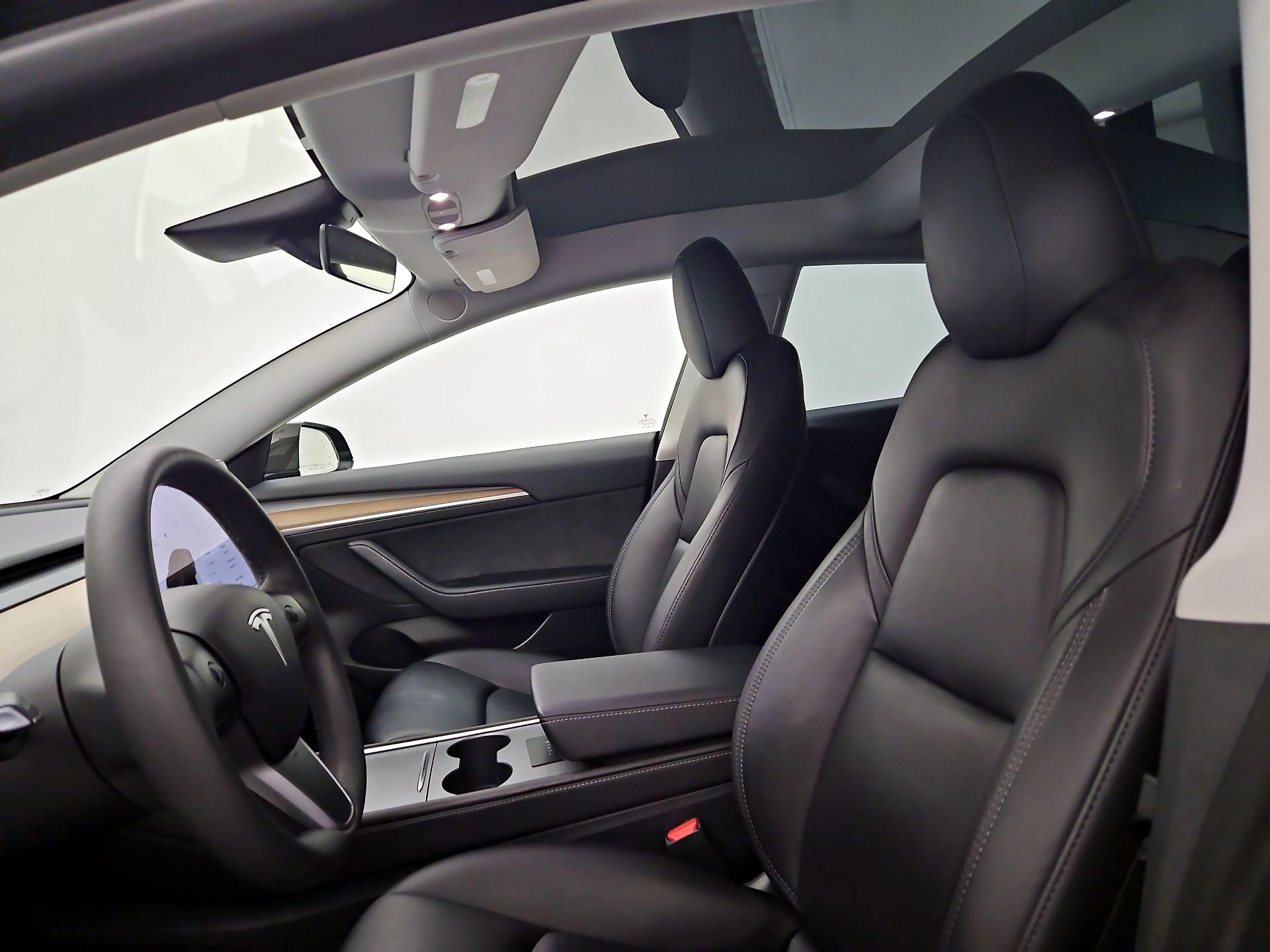 Thumbnail: 2023 Tesla Model 3 - 20