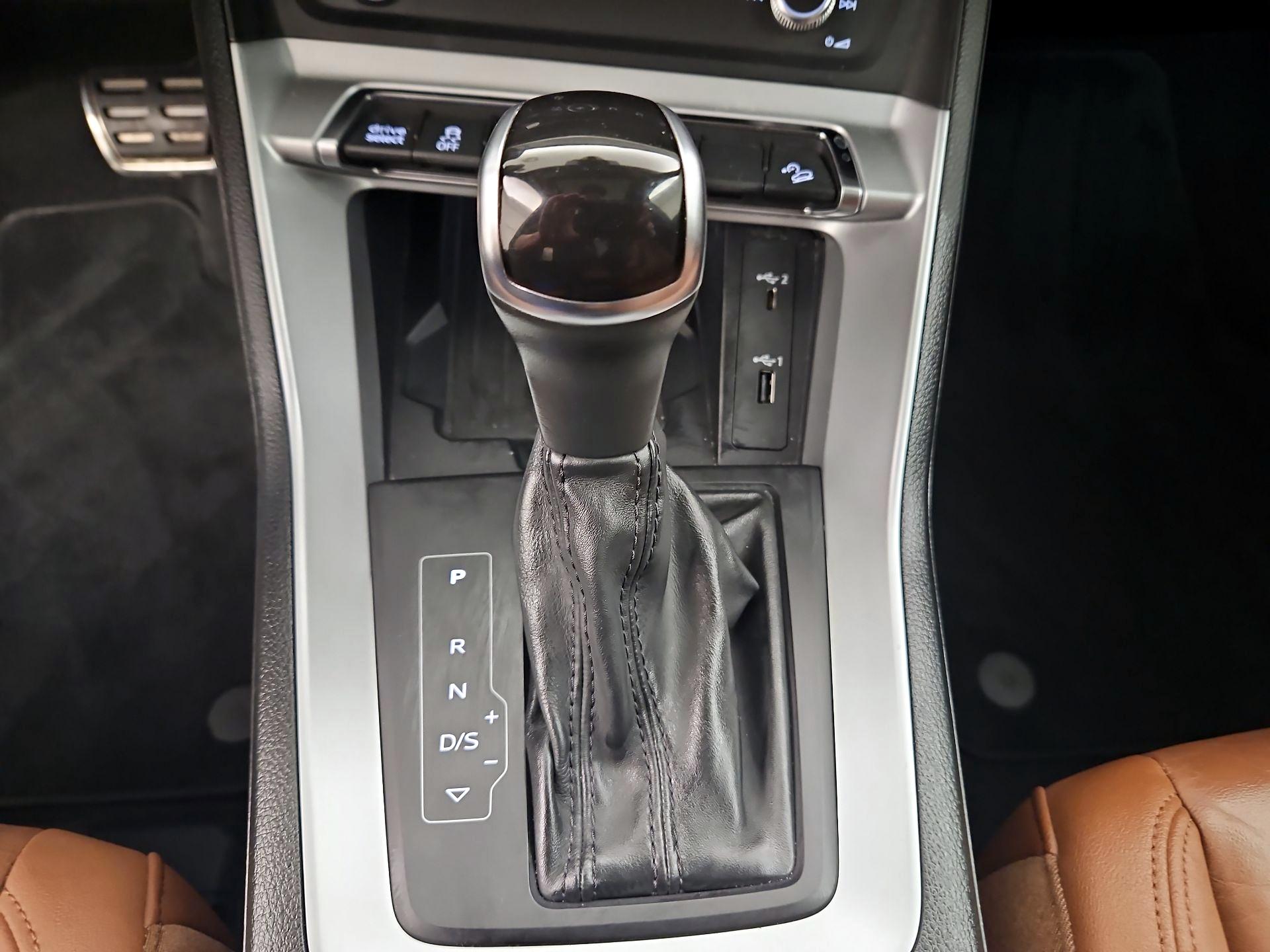 Thumbnail: 2020 Audi Q3 - 18