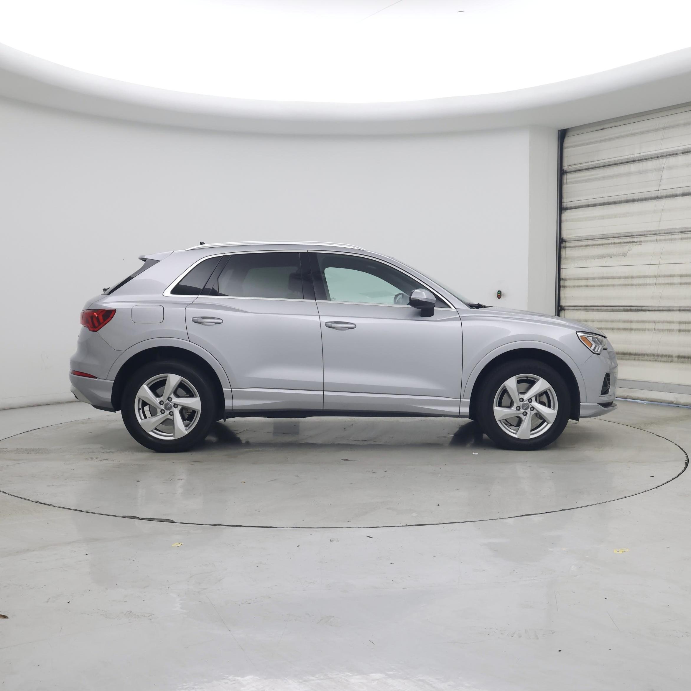 Thumbnail: 2020 Audi Q3 - 7