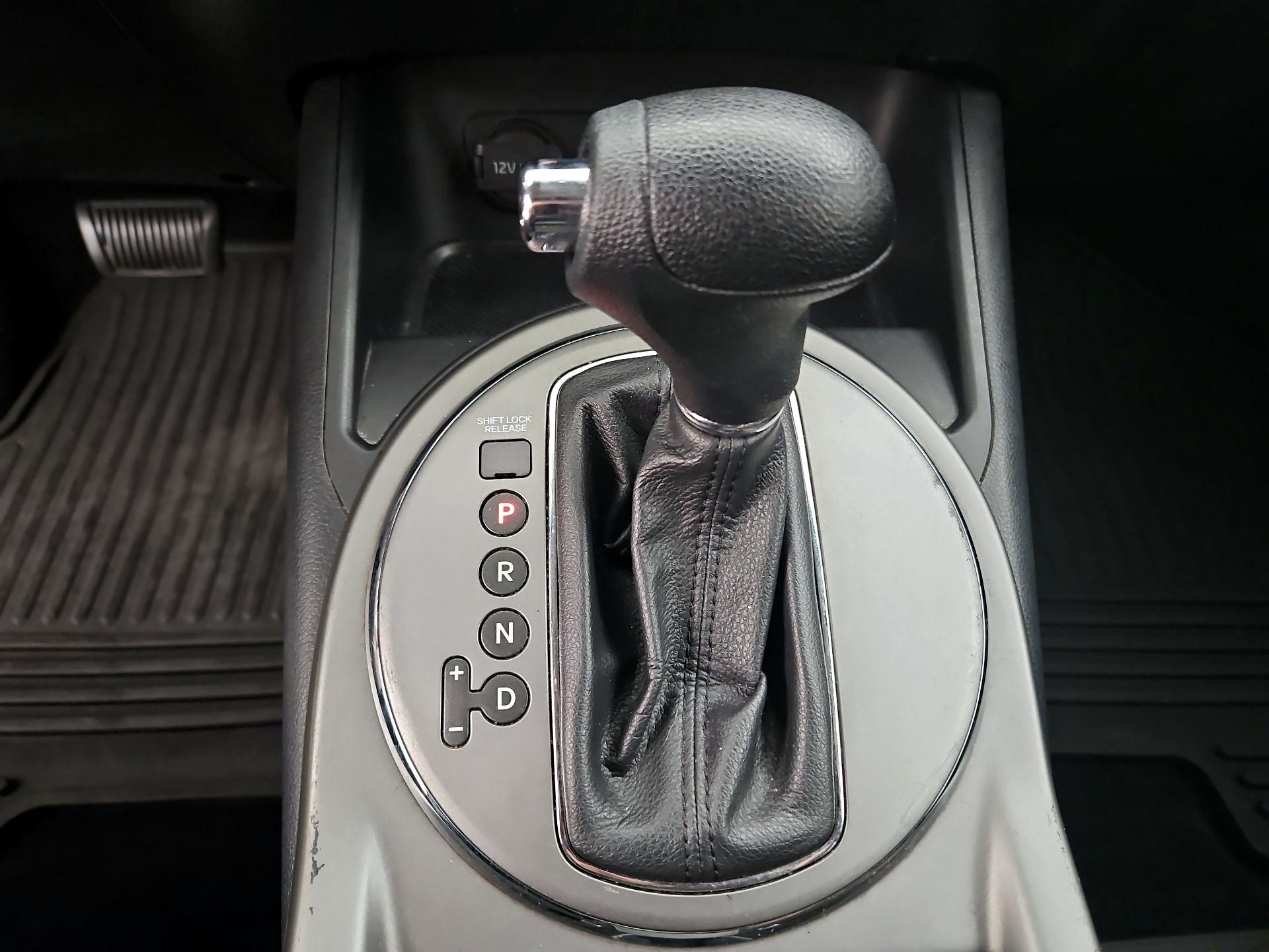 Thumbnail: 2014 Kia Sportage - 16