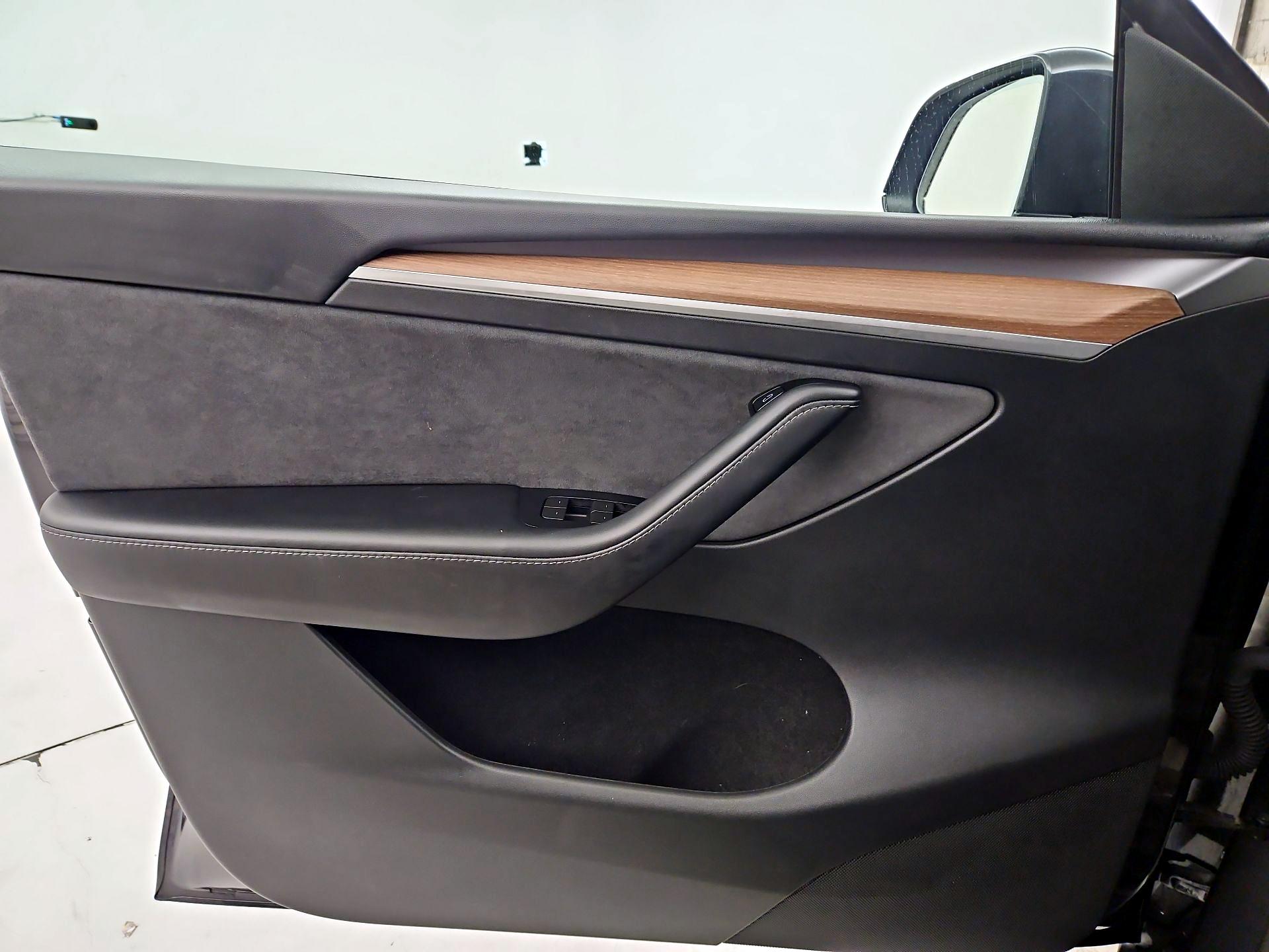 Thumbnail: 2024 Tesla Model Y - 12