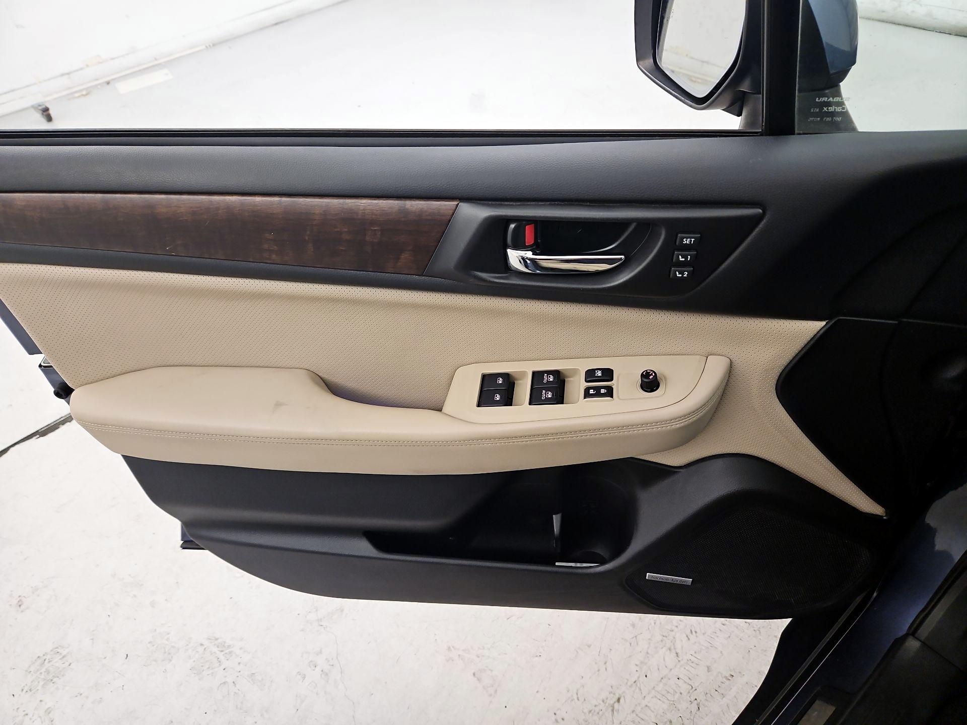 Thumbnail: 2015 Subaru Outback - 12