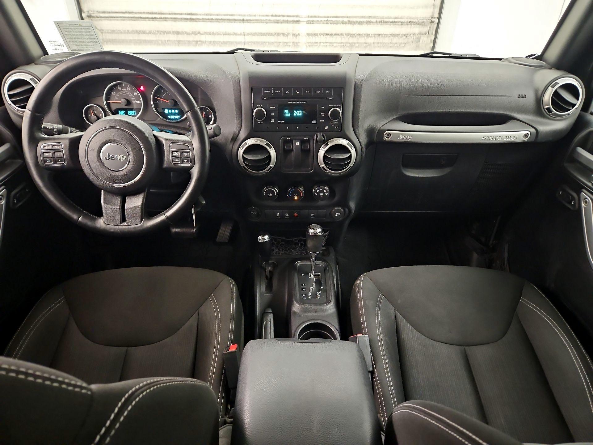 Thumbnail: 2016 Jeep Wrangler - 9