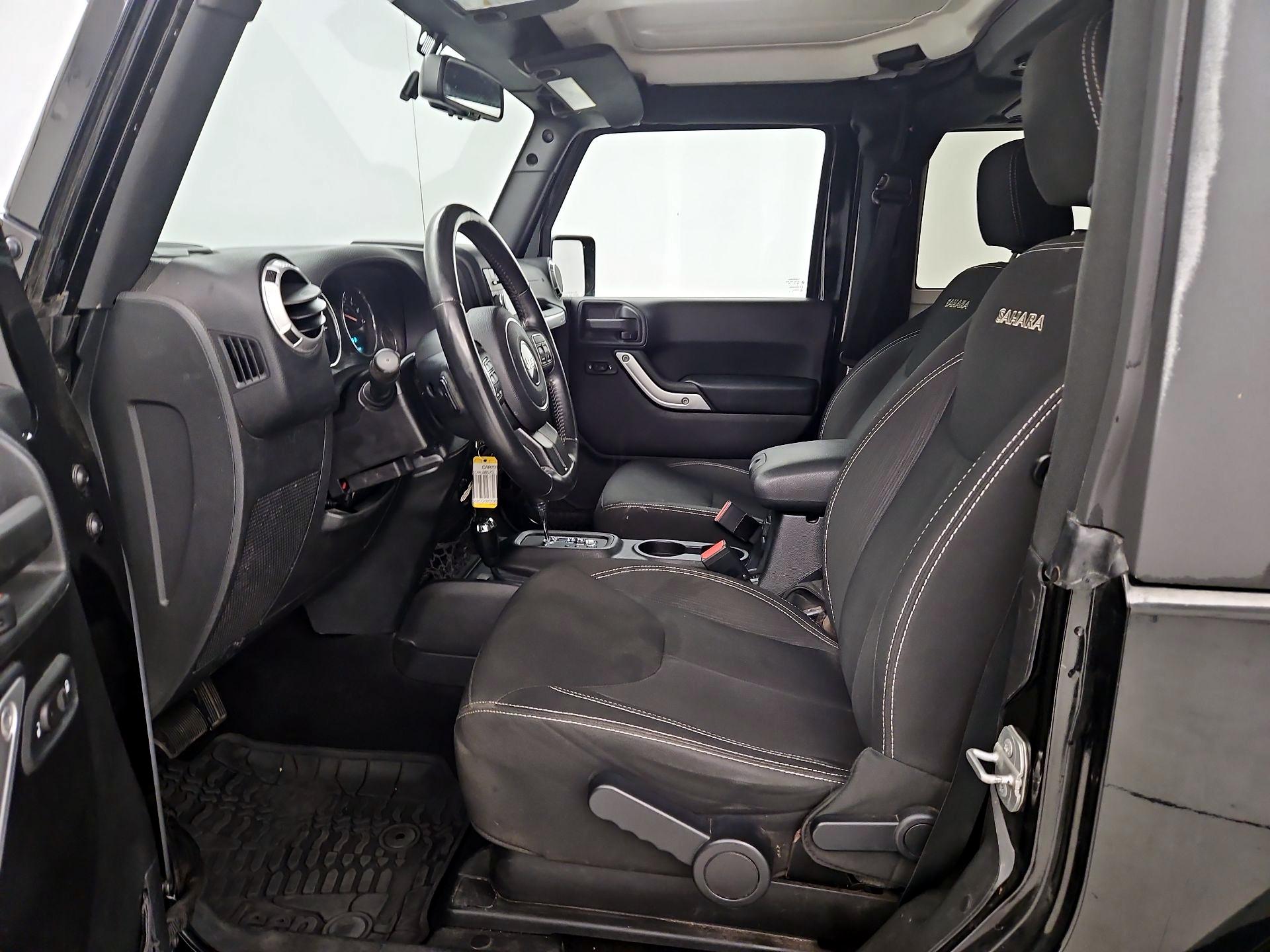 Thumbnail: 2016 Jeep Wrangler - 11