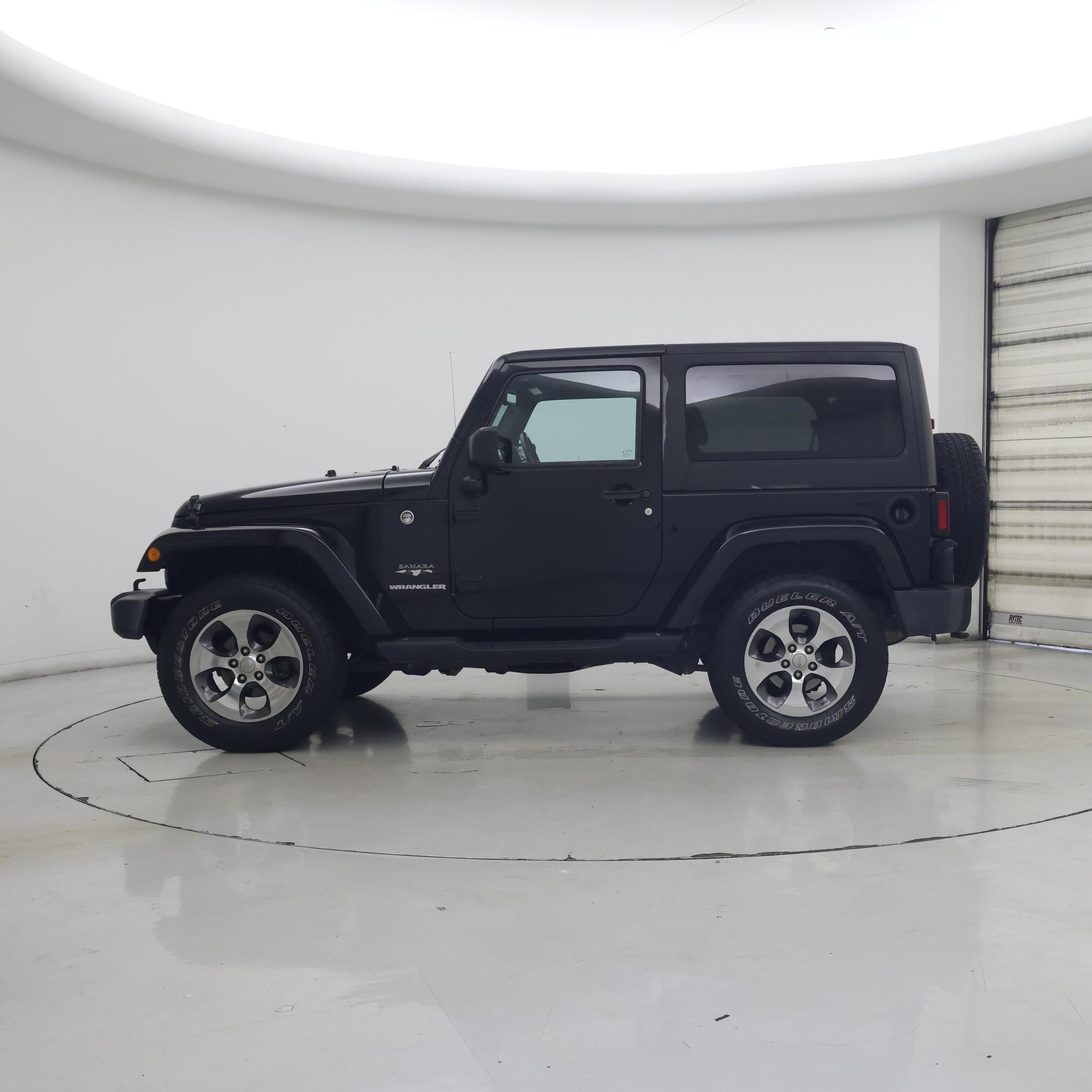Thumbnail: 2016 Jeep Wrangler - 3