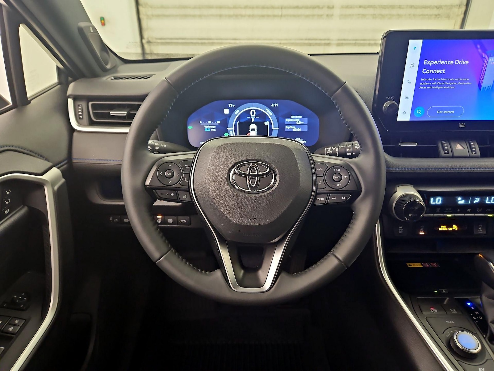 2024 Toyota RAV4 XSE - Photo 11