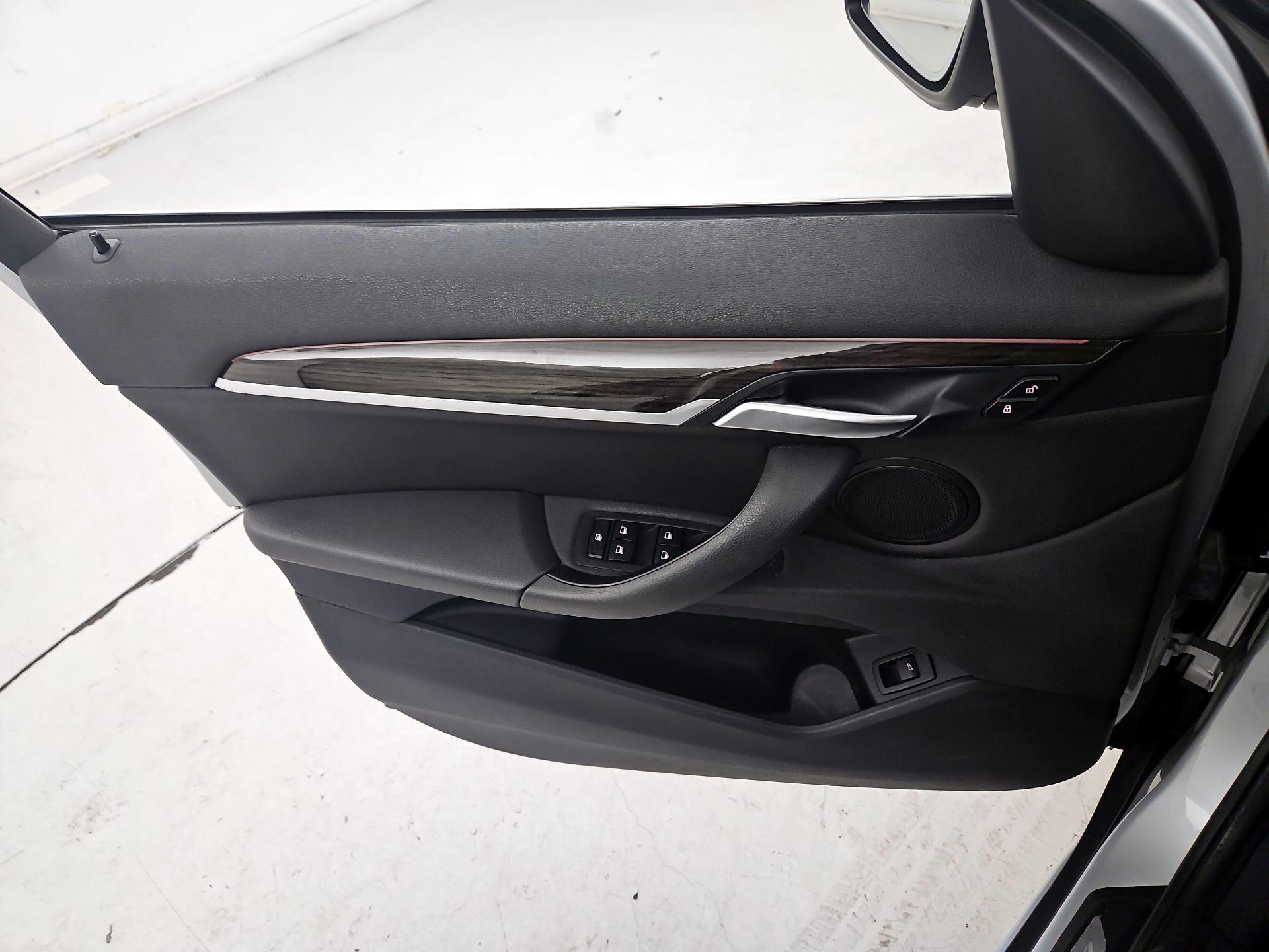 Thumbnail: 2018 BMW X1 - 12