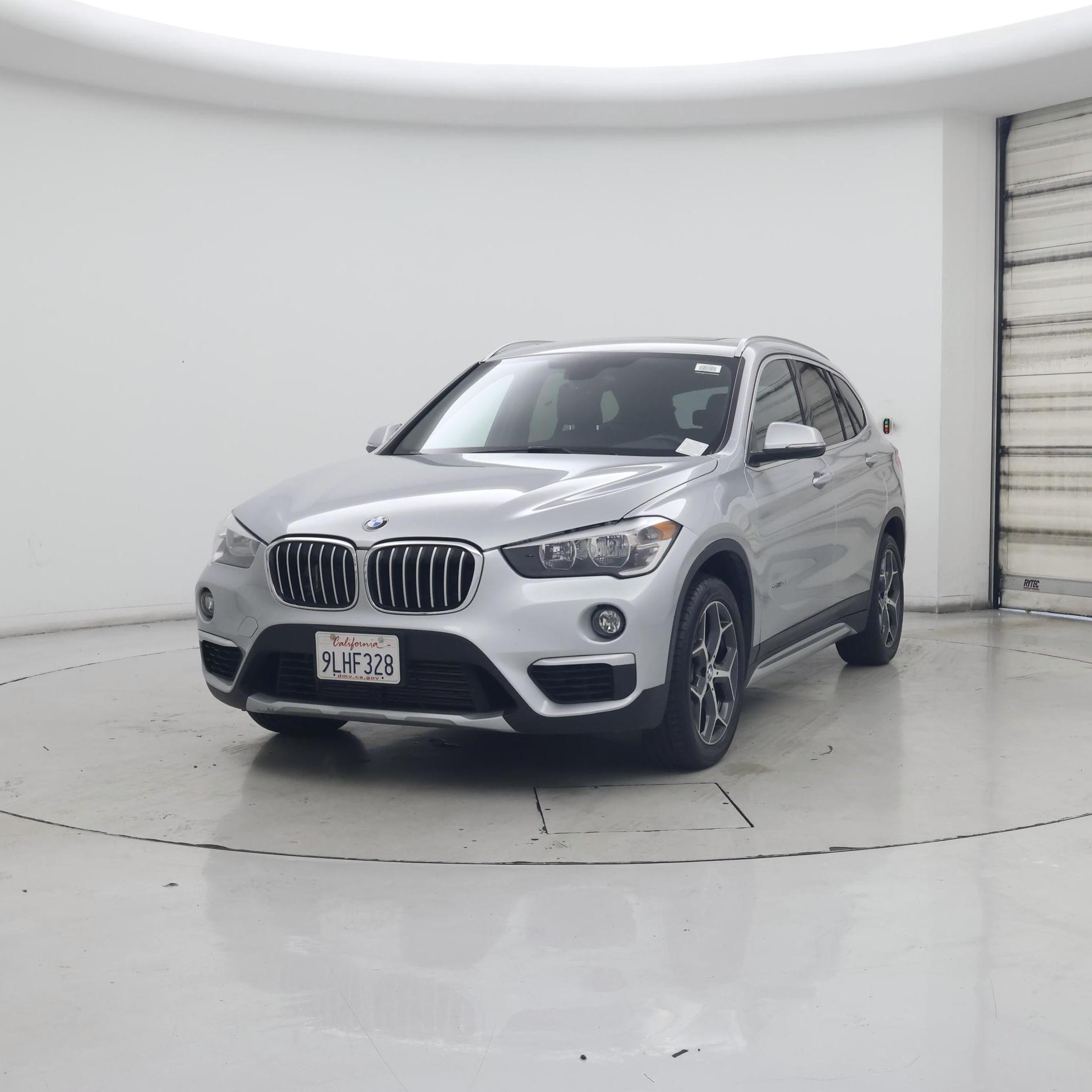 Thumbnail: 2018 BMW X1 - 4