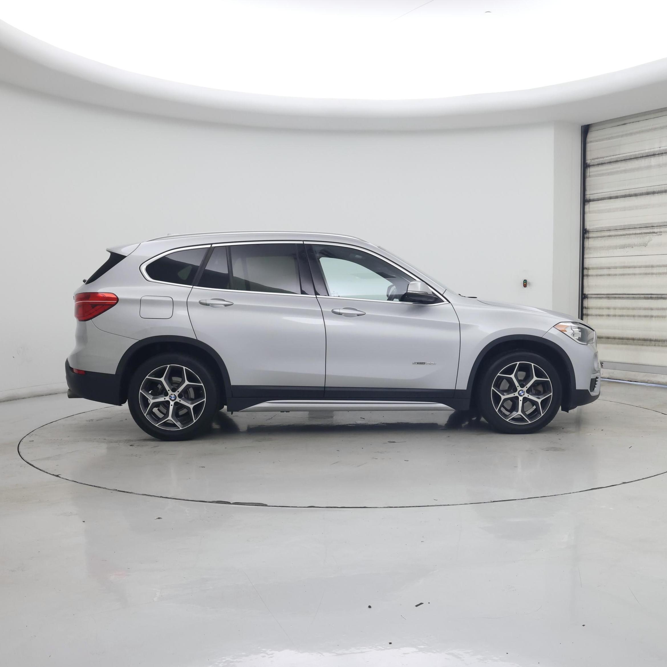 Thumbnail: 2018 BMW X1 - 7