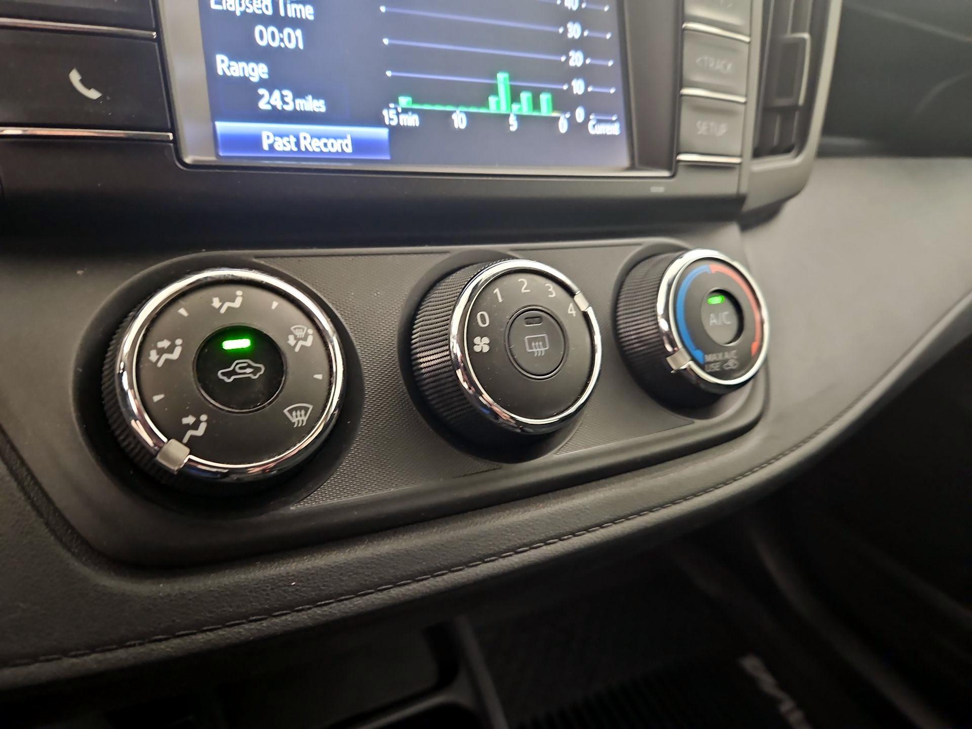 Thumbnail: 2017 Toyota RAV4 - 16