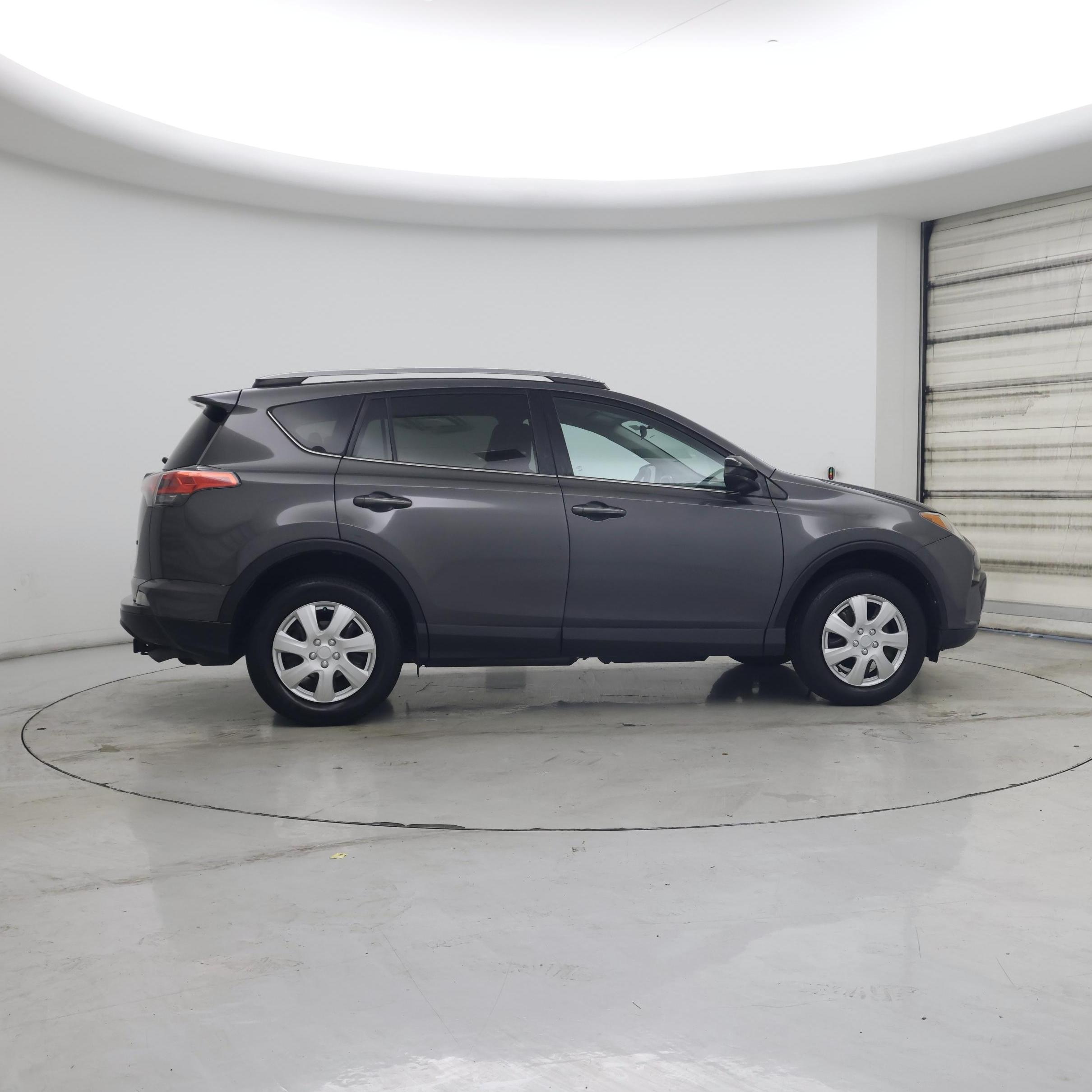 Thumbnail: 2017 Toyota RAV4 - 7