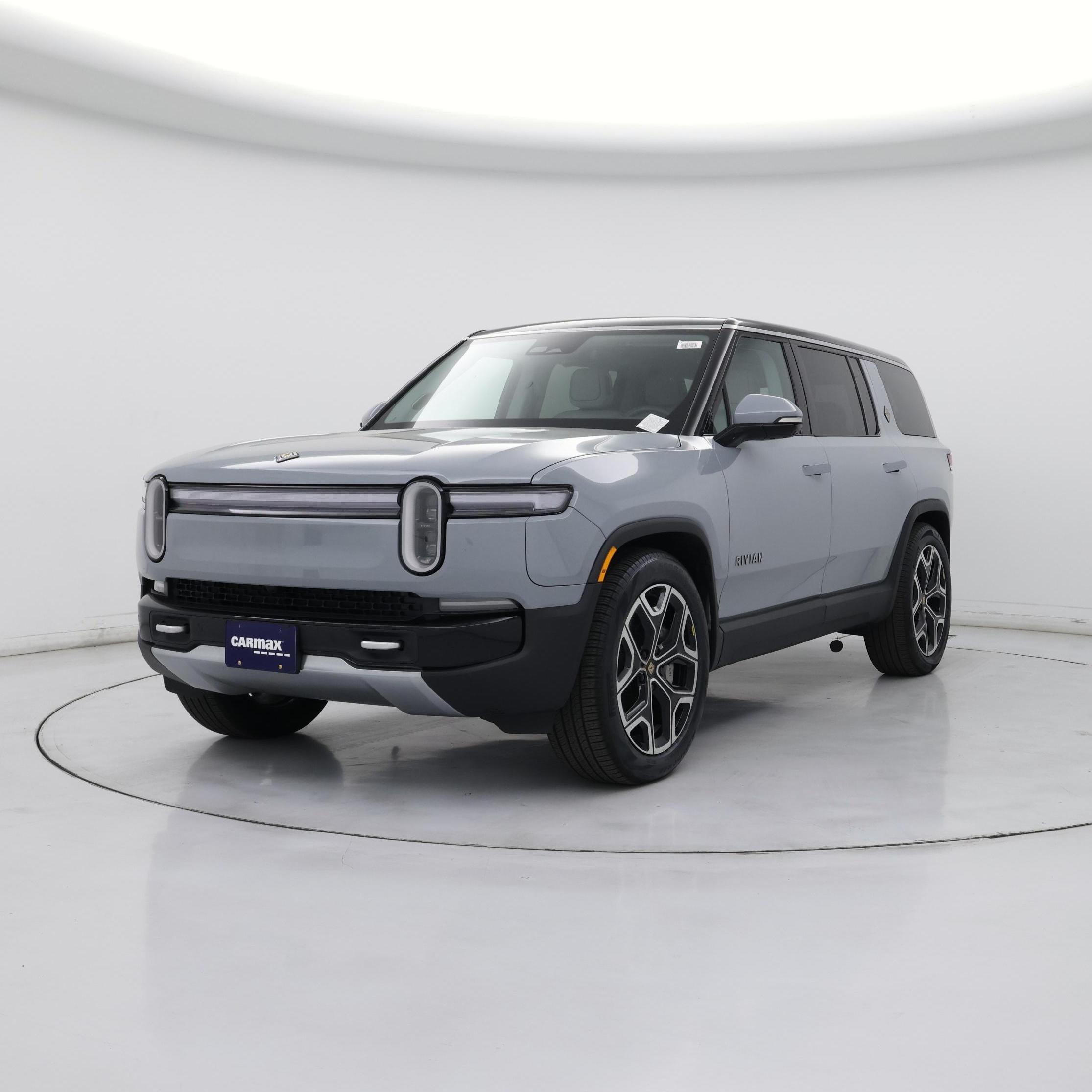 Thumbnail: 2025 Rivian R1S - 4