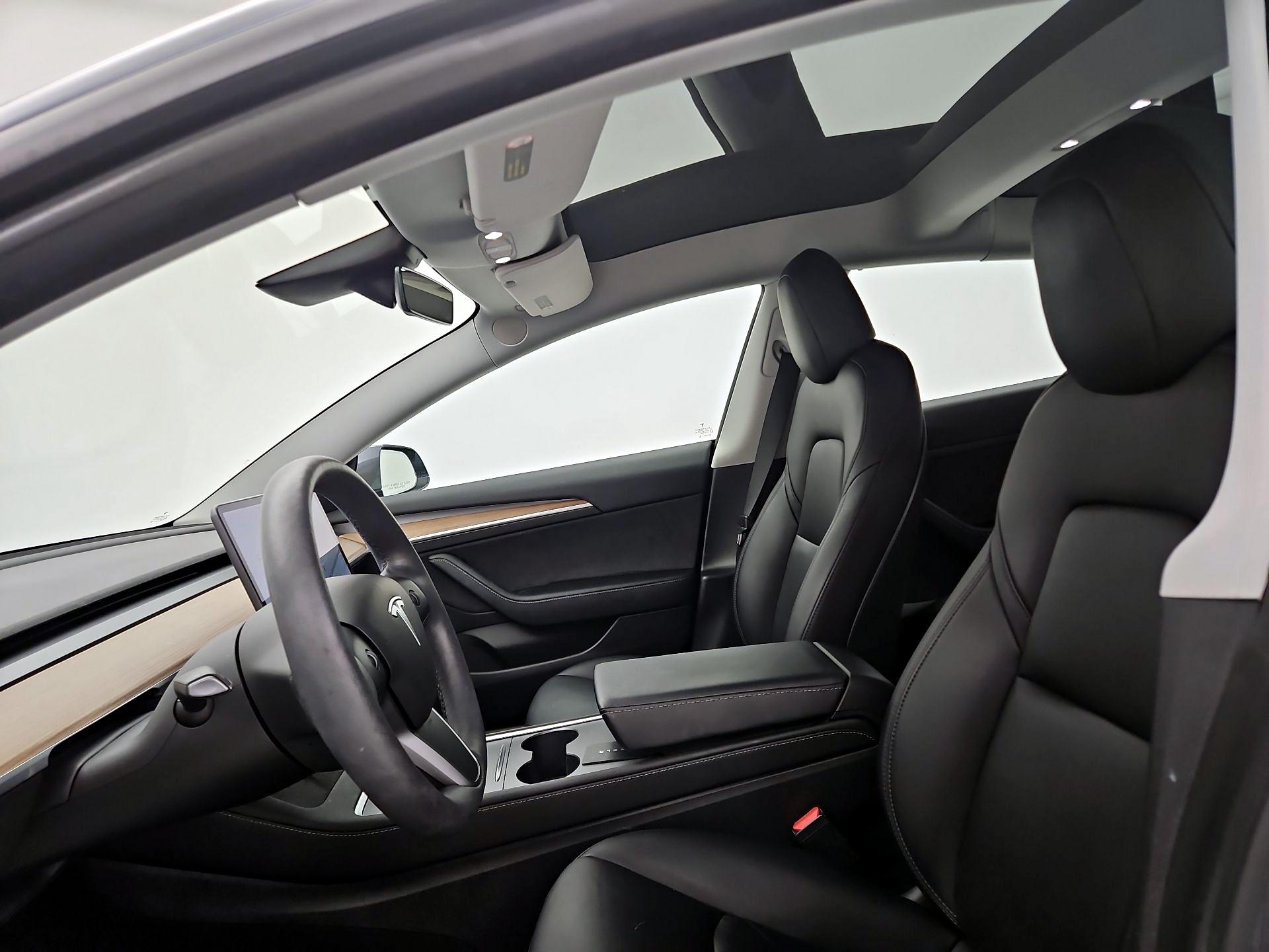 Thumbnail: 2021 Tesla Model 3 - 18