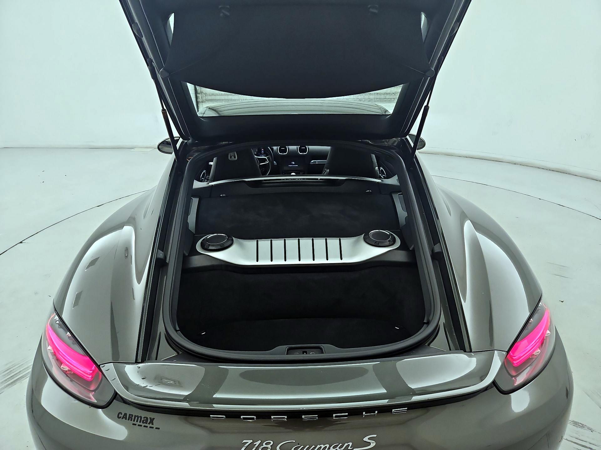 Thumbnail: 2021 Porsche 718 Cayman - 18