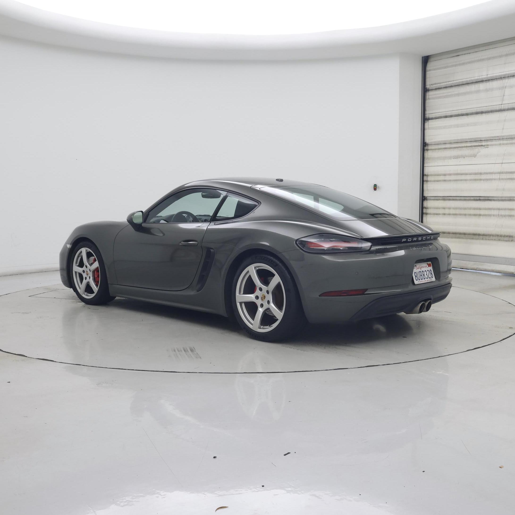 Thumbnail: 2021 Porsche 718 Cayman - 2