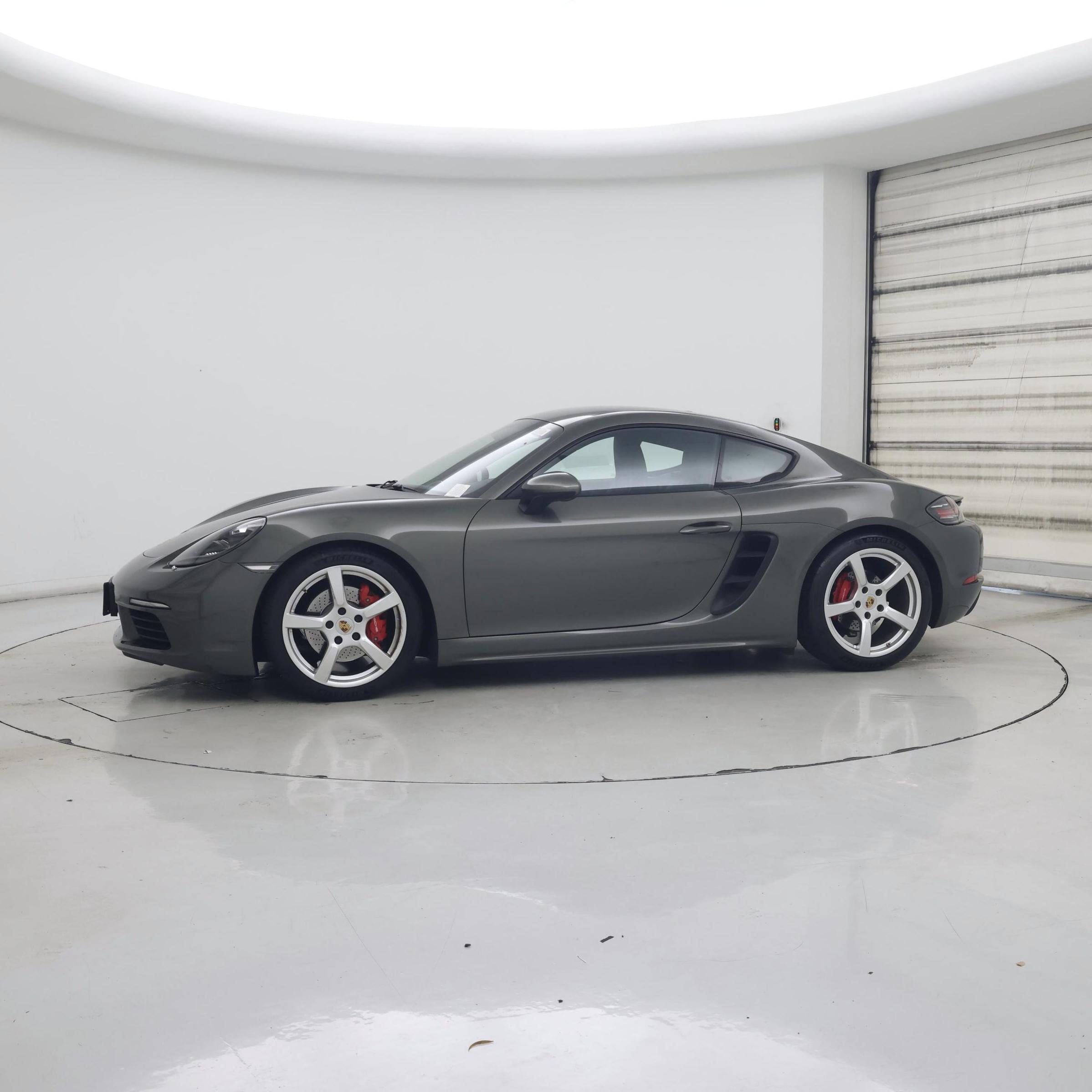 Thumbnail: 2021 Porsche 718 Cayman - 3