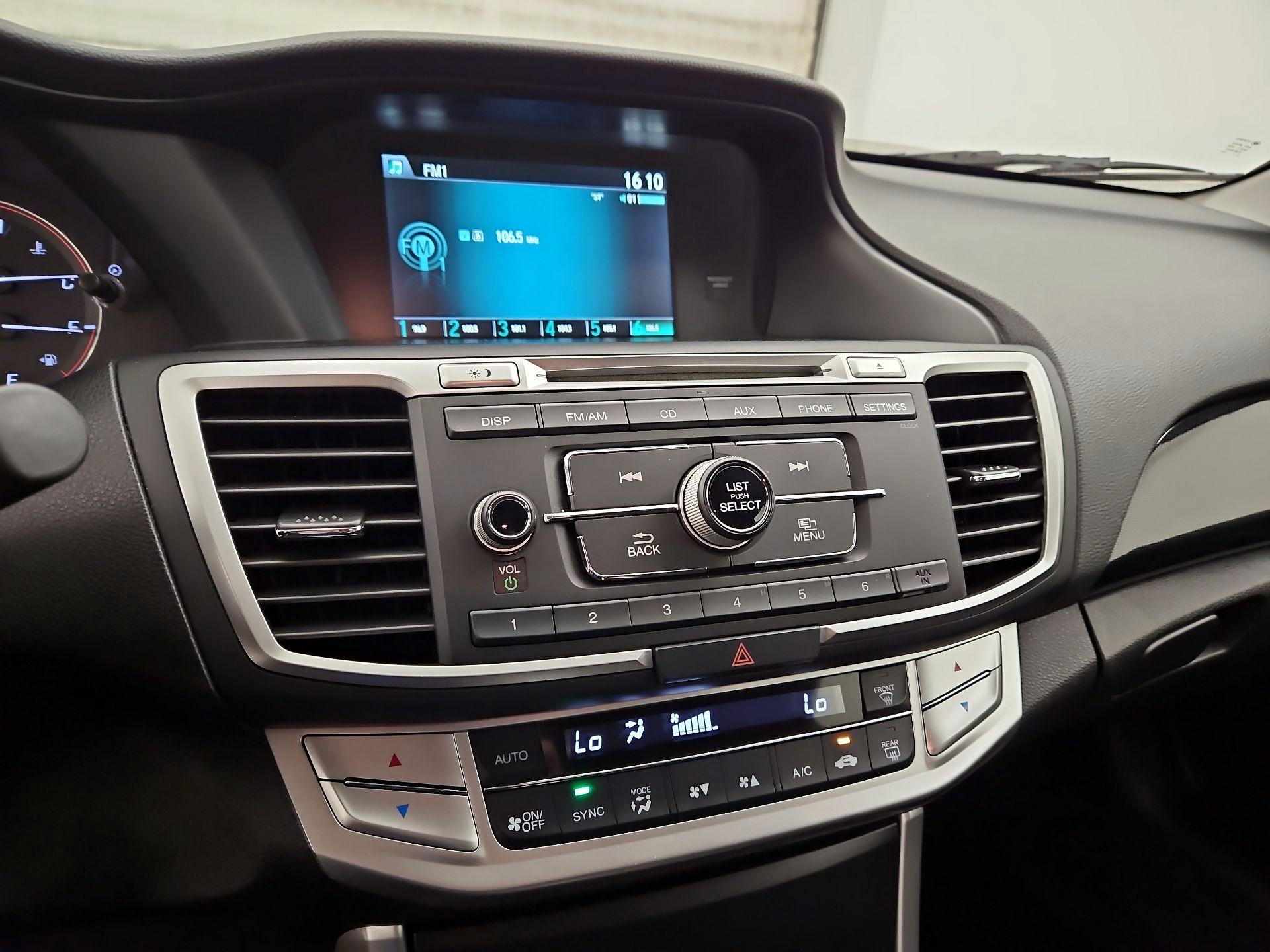 Thumbnail: 2015 Honda Accord - 15