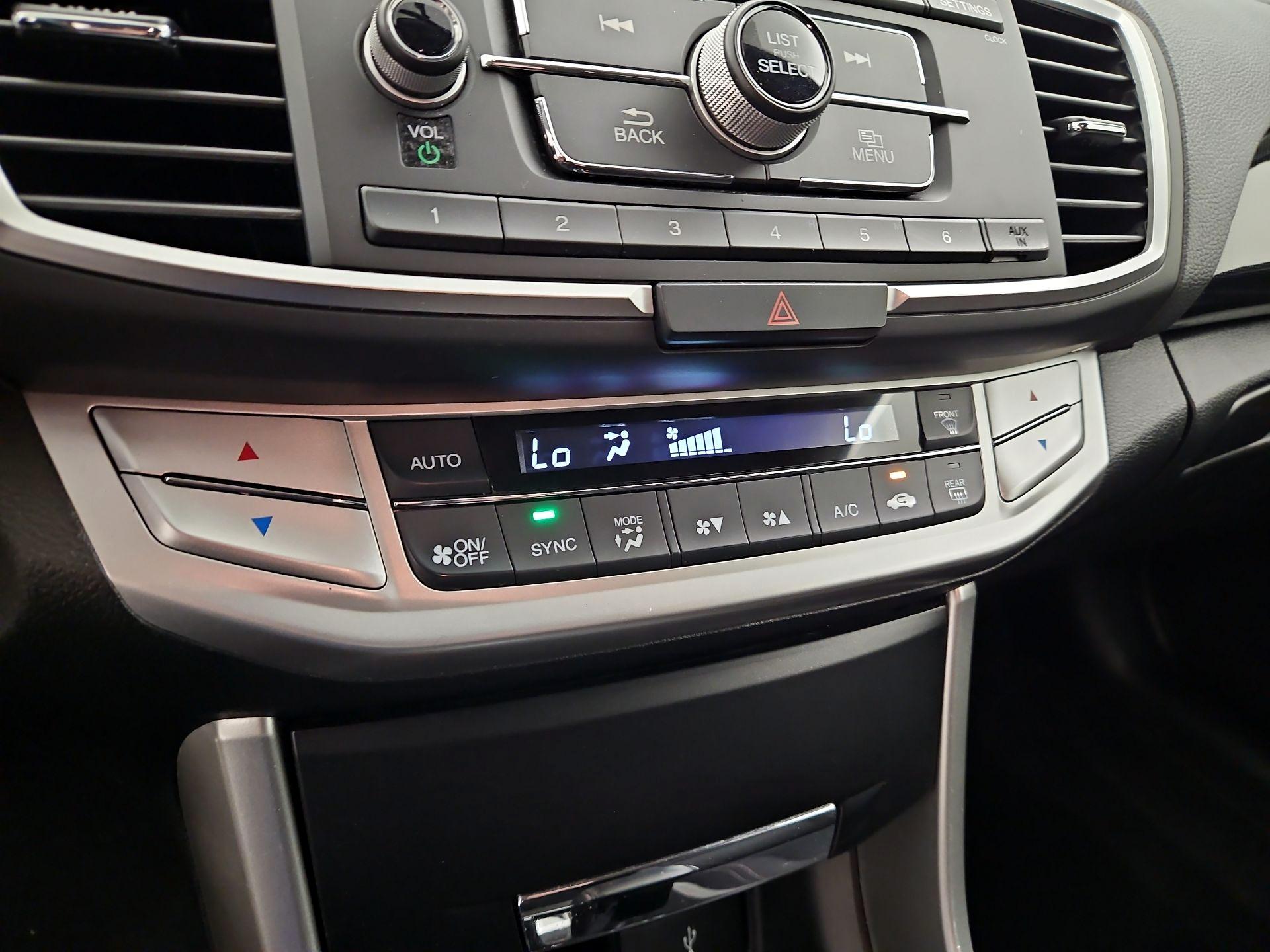 Thumbnail: 2015 Honda Accord - 16