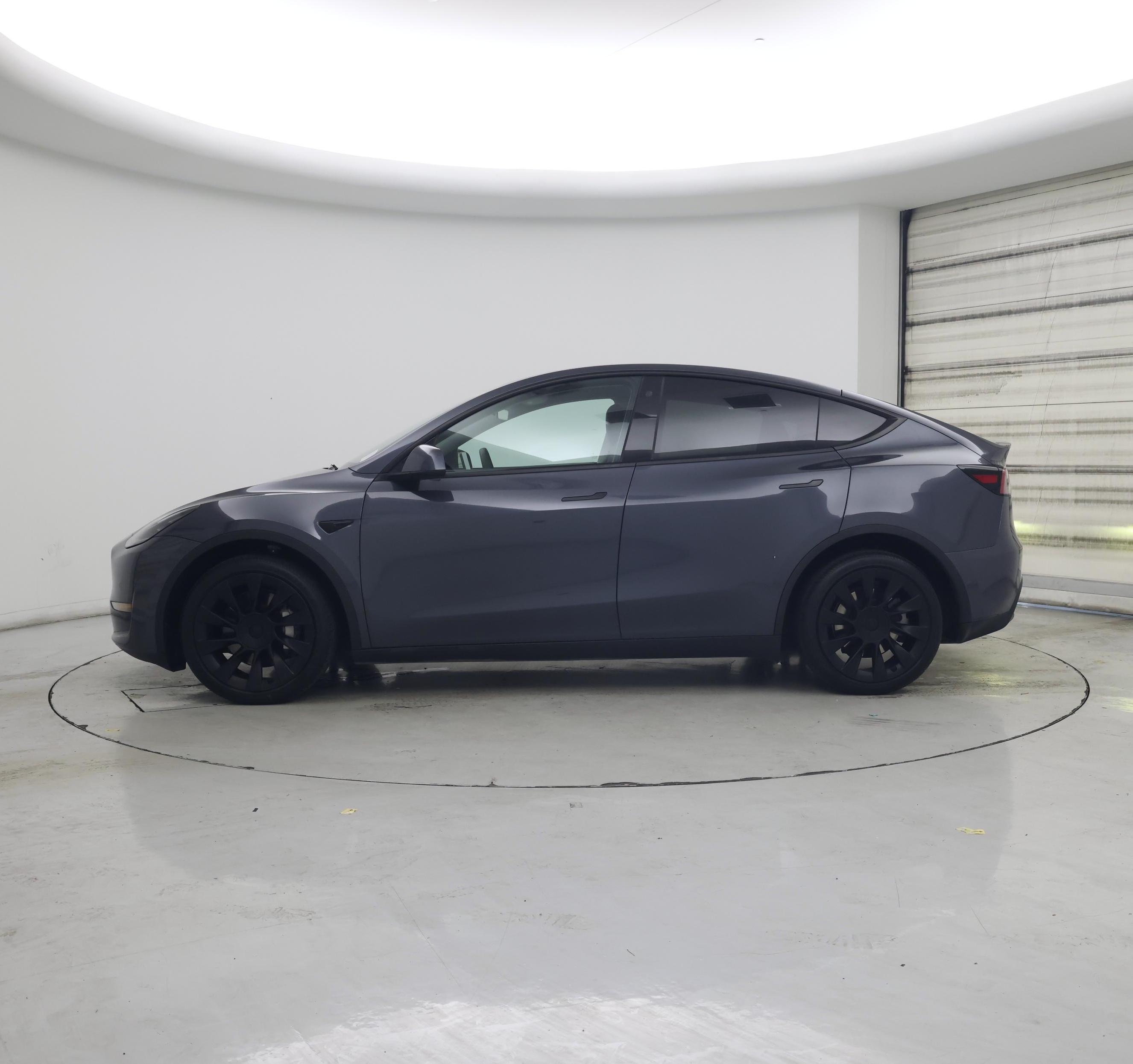 Thumbnail: 2022 Tesla Model Y - 3