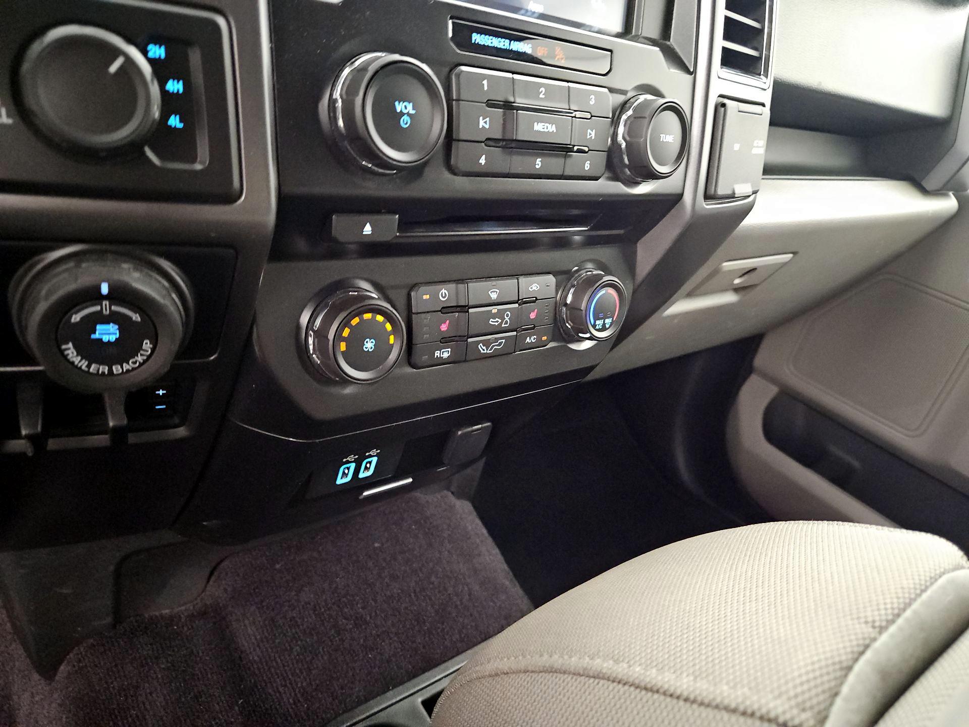 Thumbnail: 2017 Ford F-150 - 16