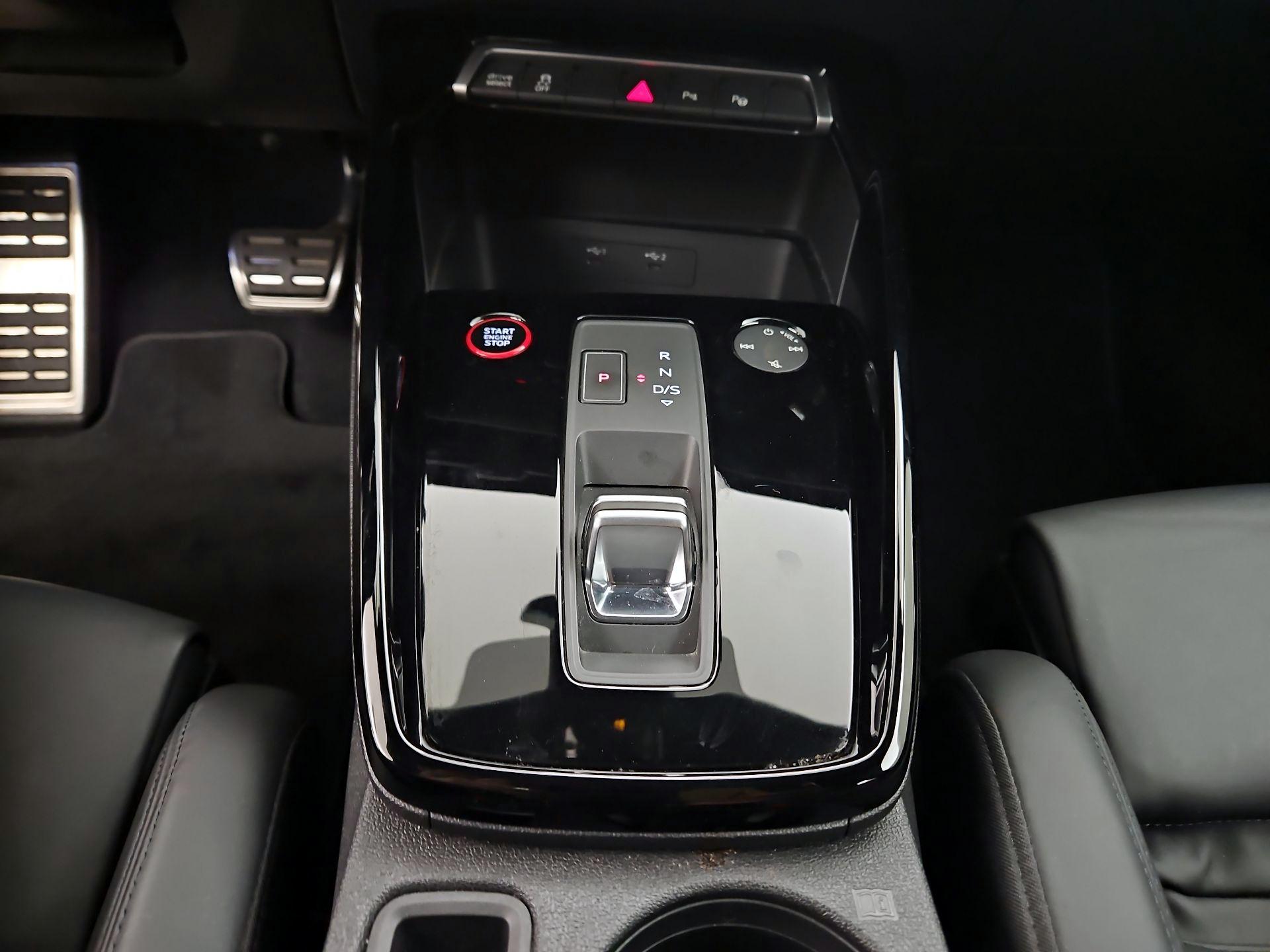 Thumbnail: 2024 Audi RS 3 - 17