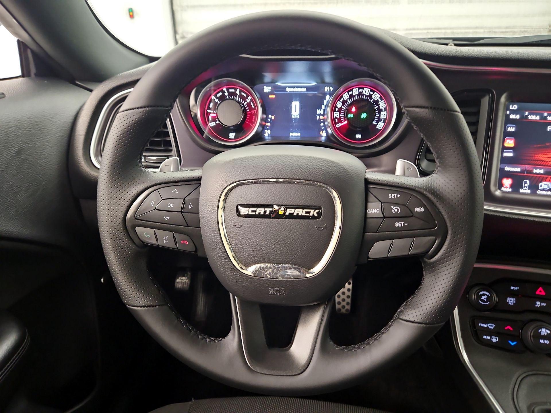 Thumbnail: 2016 Dodge Challenger - 10