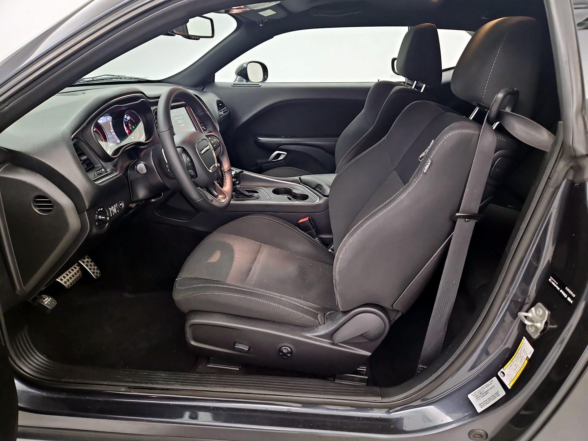 Thumbnail: 2016 Dodge Challenger - 11