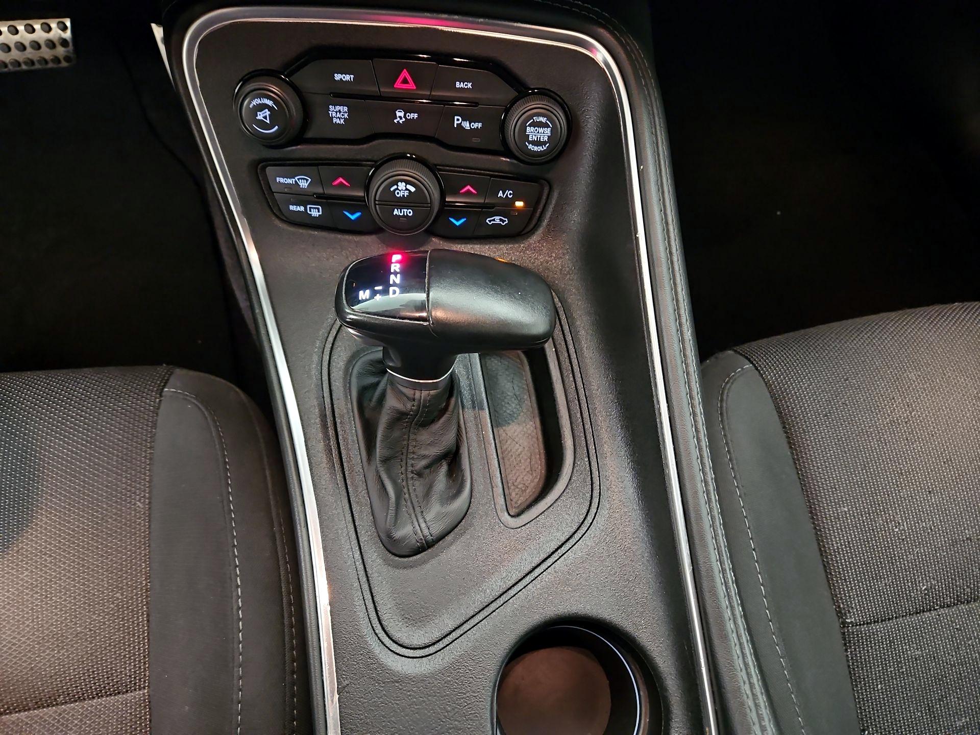 Thumbnail: 2016 Dodge Challenger - 17
