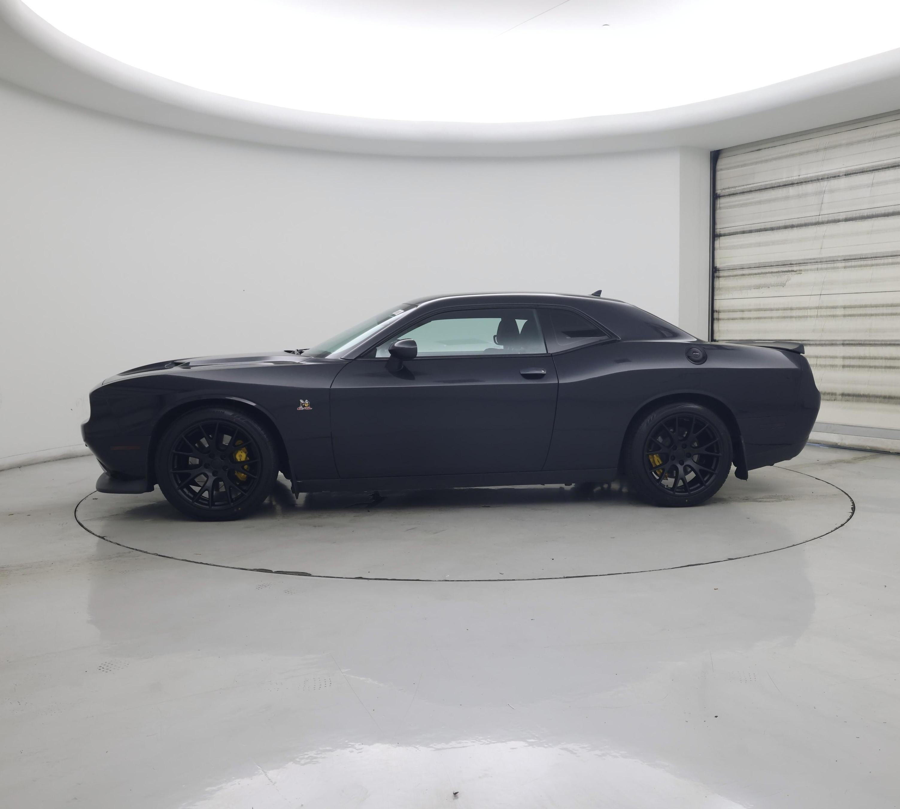 Thumbnail: 2016 Dodge Challenger - 3