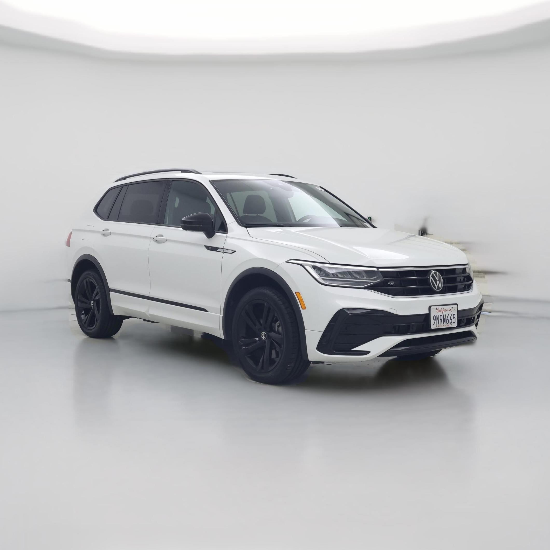 Thumbnail: 2024 Volkswagen Tiguan - 1