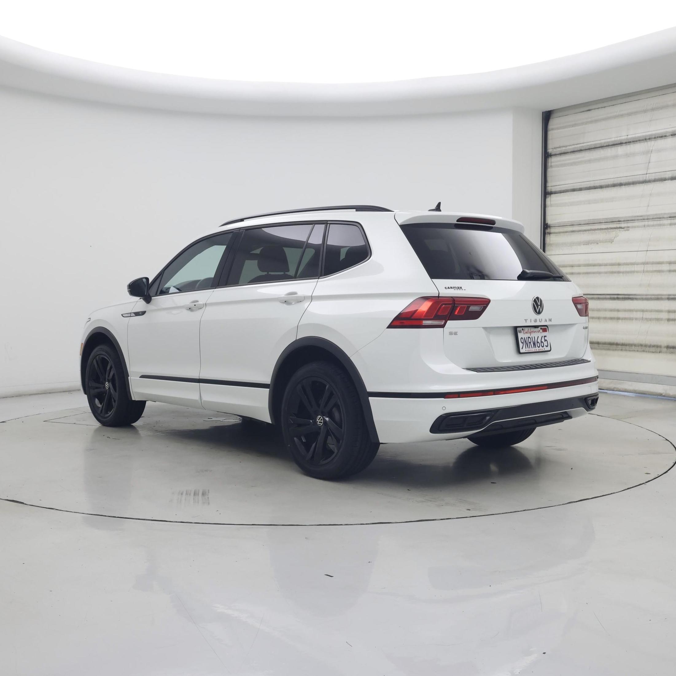 Thumbnail: 2024 Volkswagen Tiguan - 2