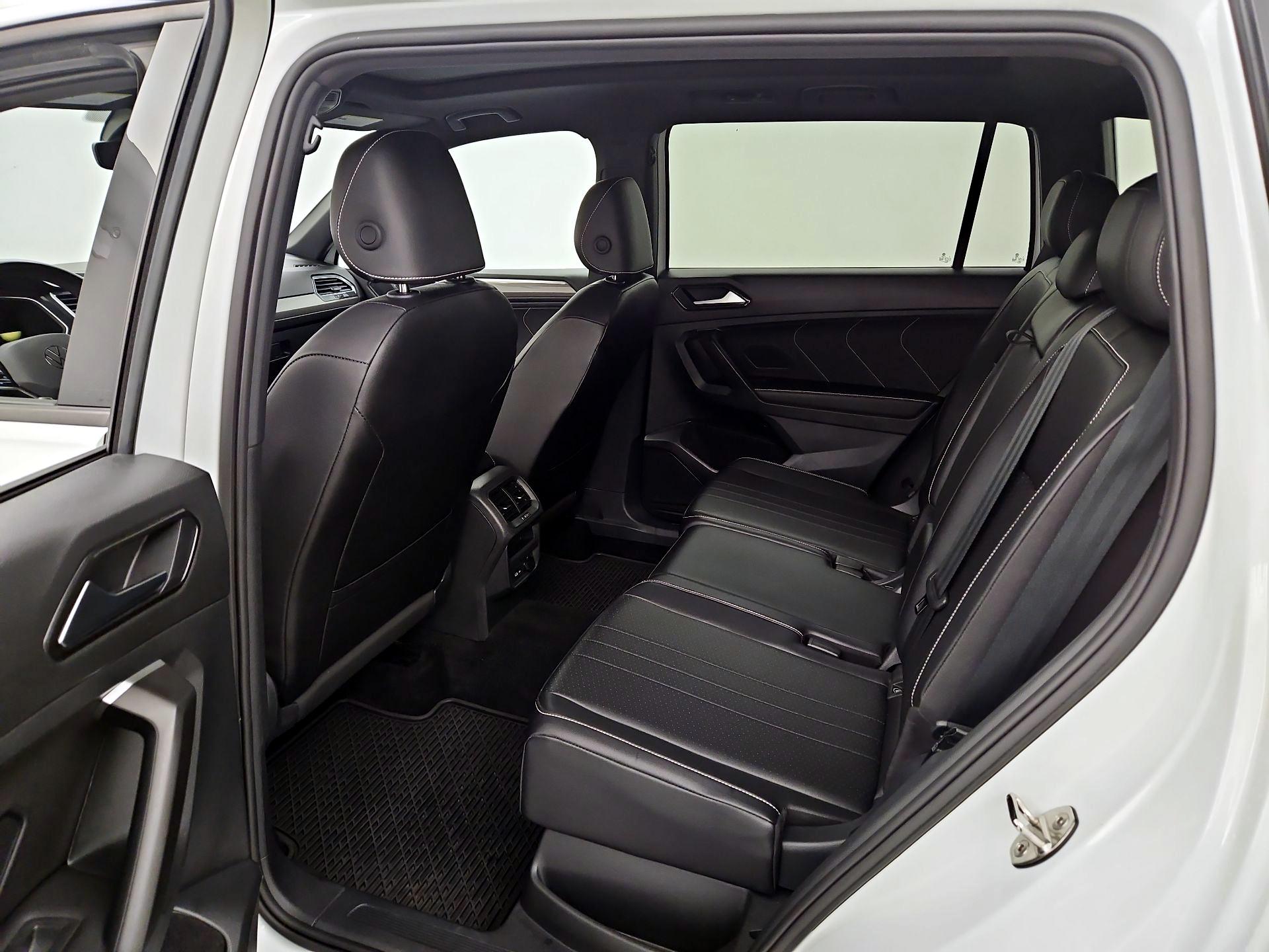 Thumbnail: 2024 Volkswagen Tiguan - 20