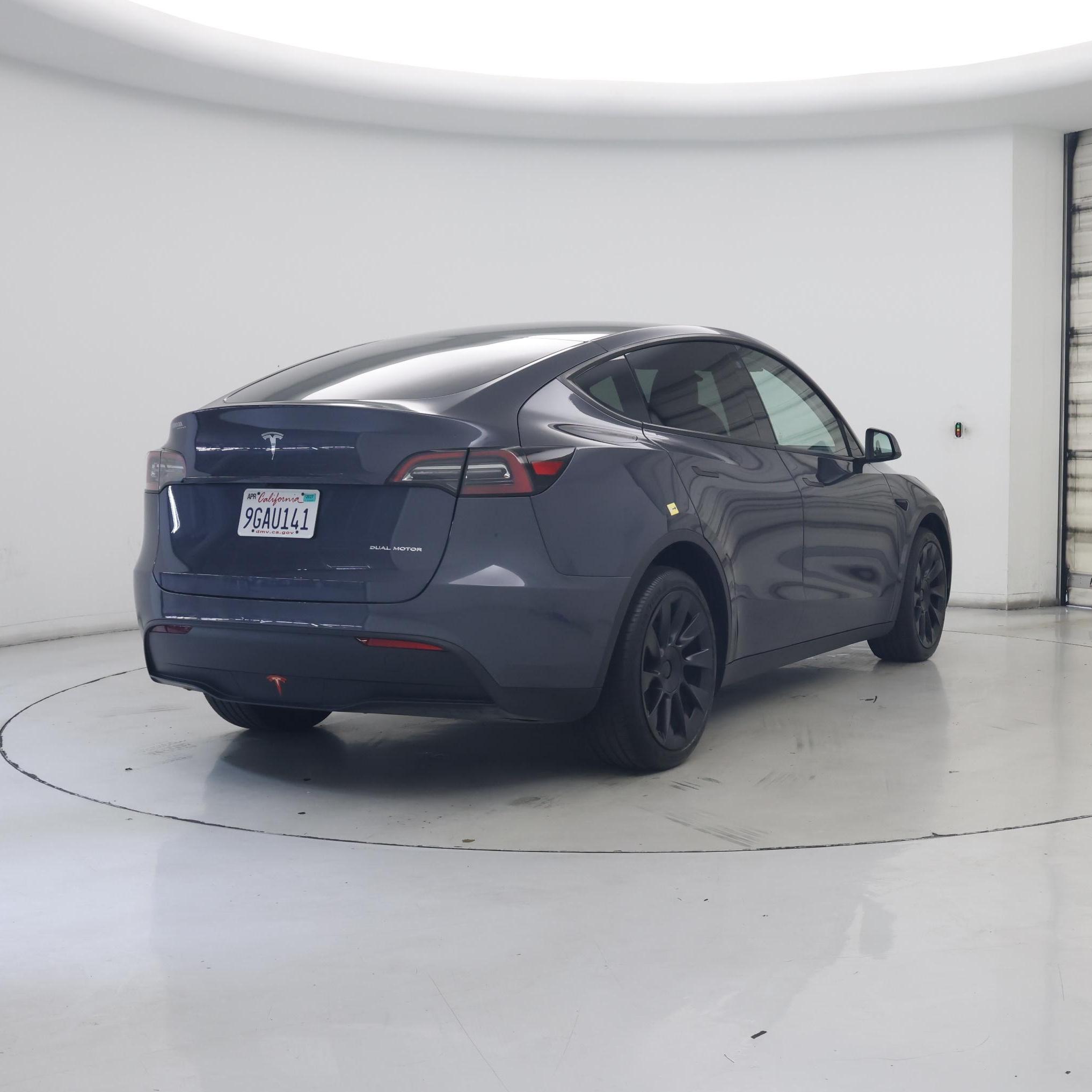 Thumbnail: 2023 Tesla Model Y - 8