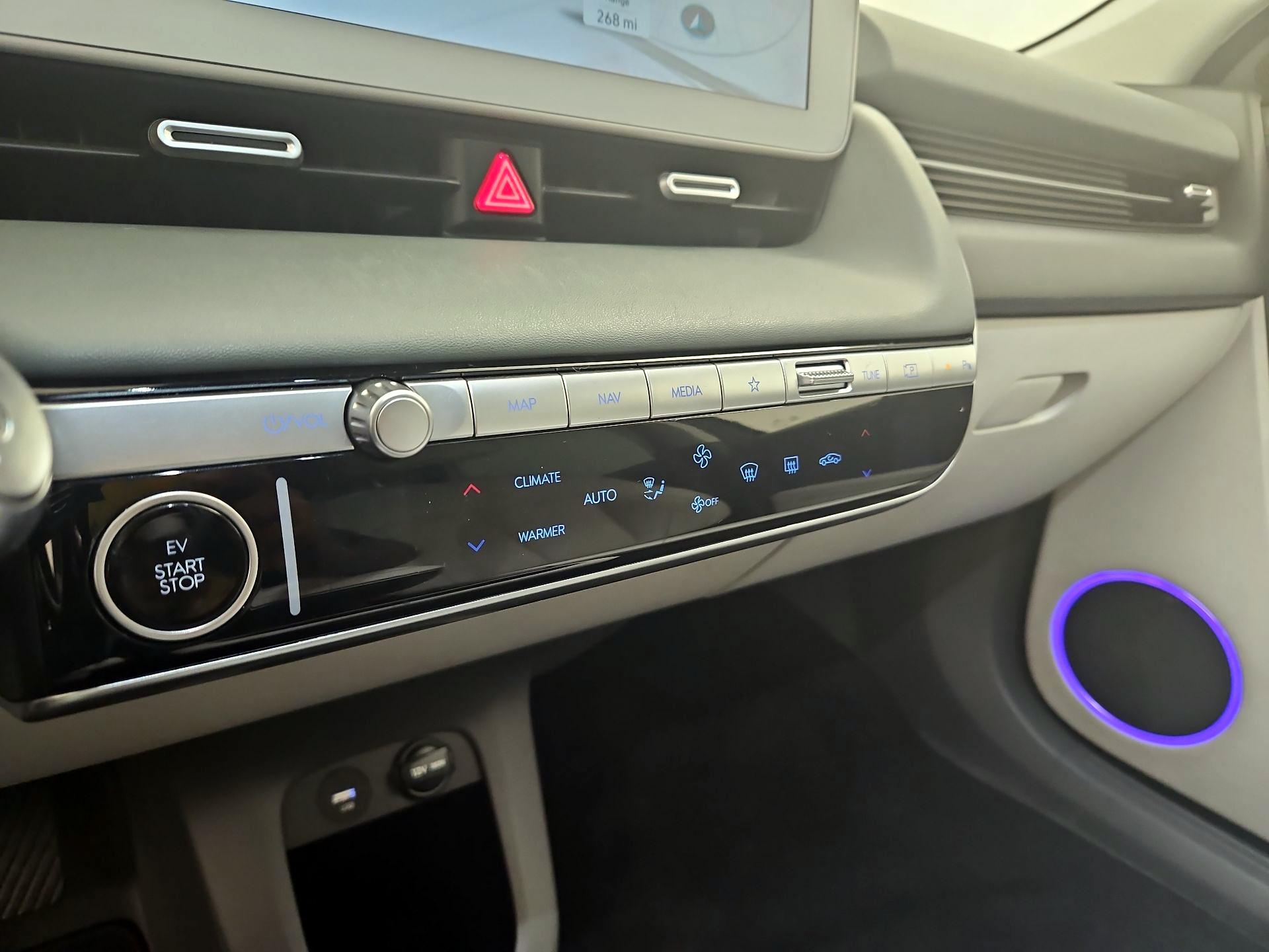 Thumbnail: 2022 Hyundai Ioniq 5 - 17