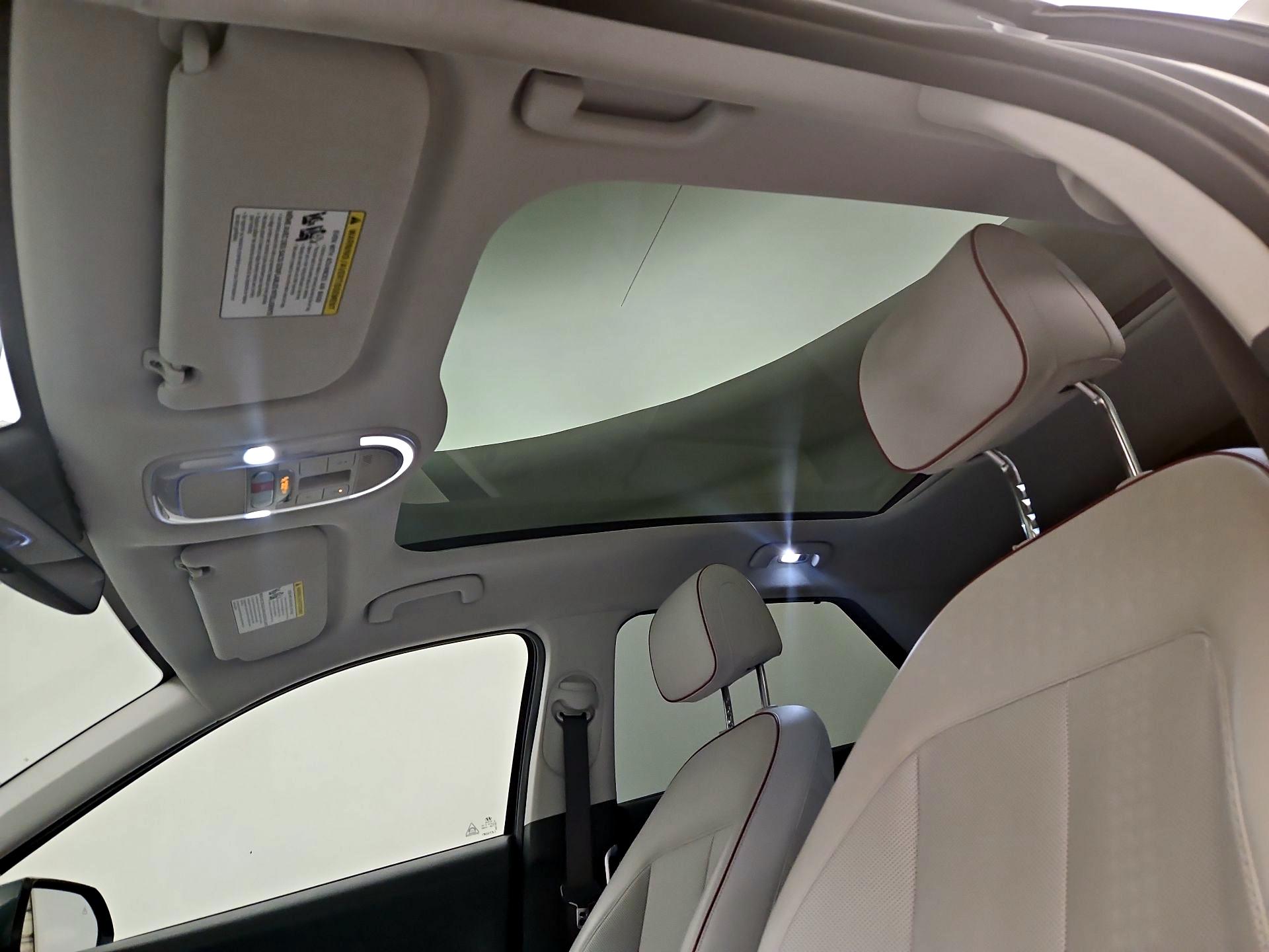Thumbnail: 2022 Hyundai Ioniq 5 - 20