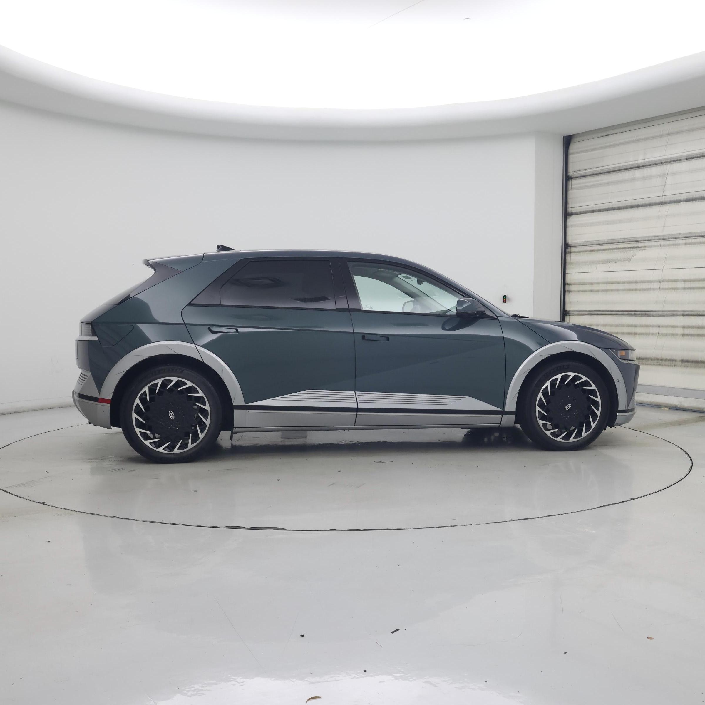 Thumbnail: 2022 Hyundai Ioniq 5 - 7