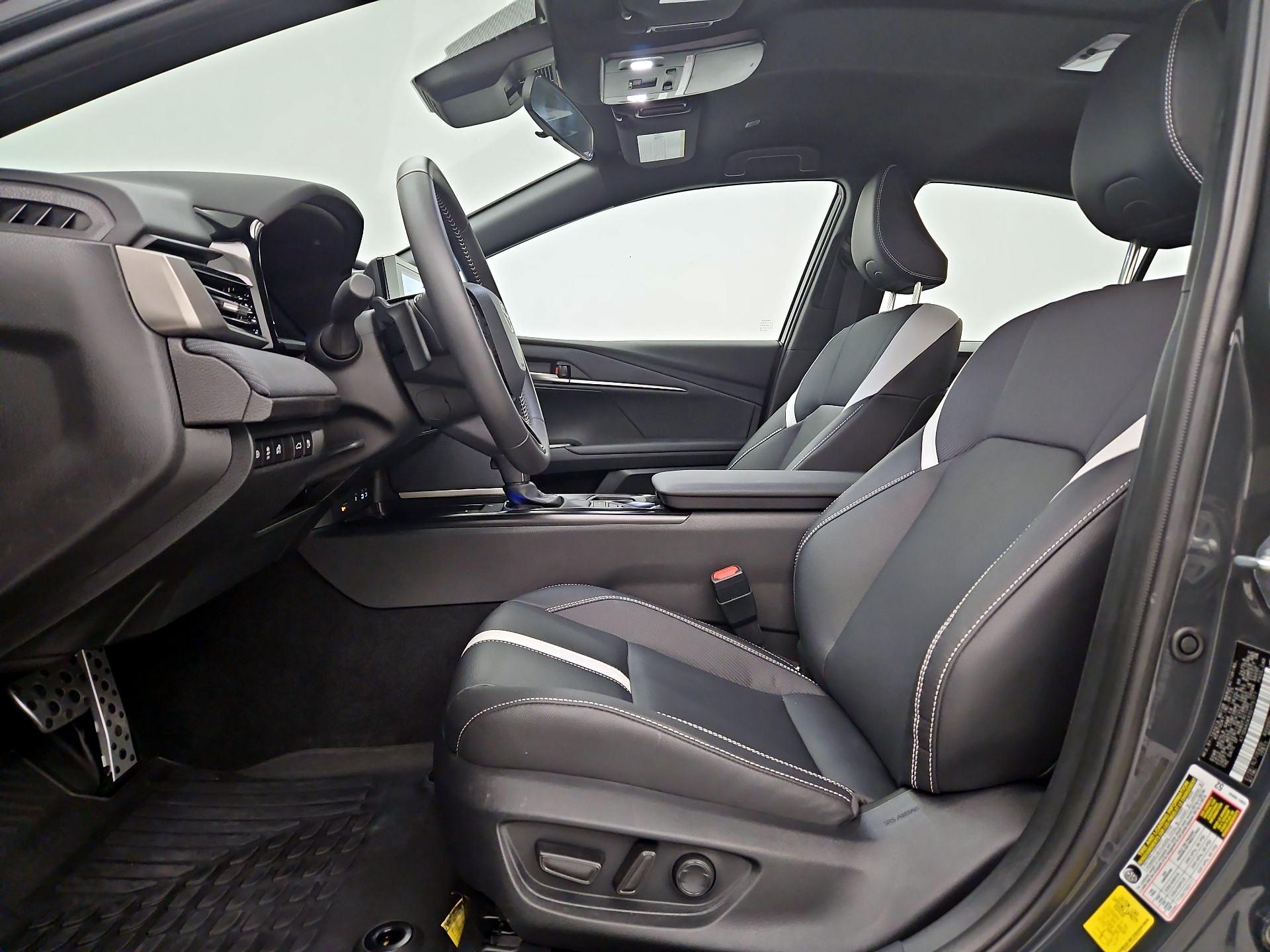 Thumbnail: 2025 Toyota Camry - 11