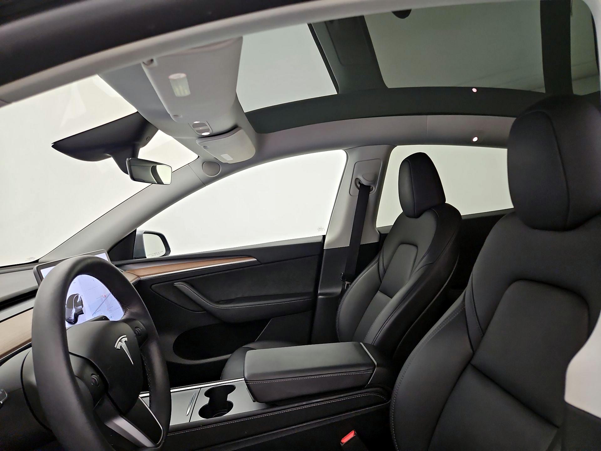 Thumbnail: 2024 Tesla Model Y - 18