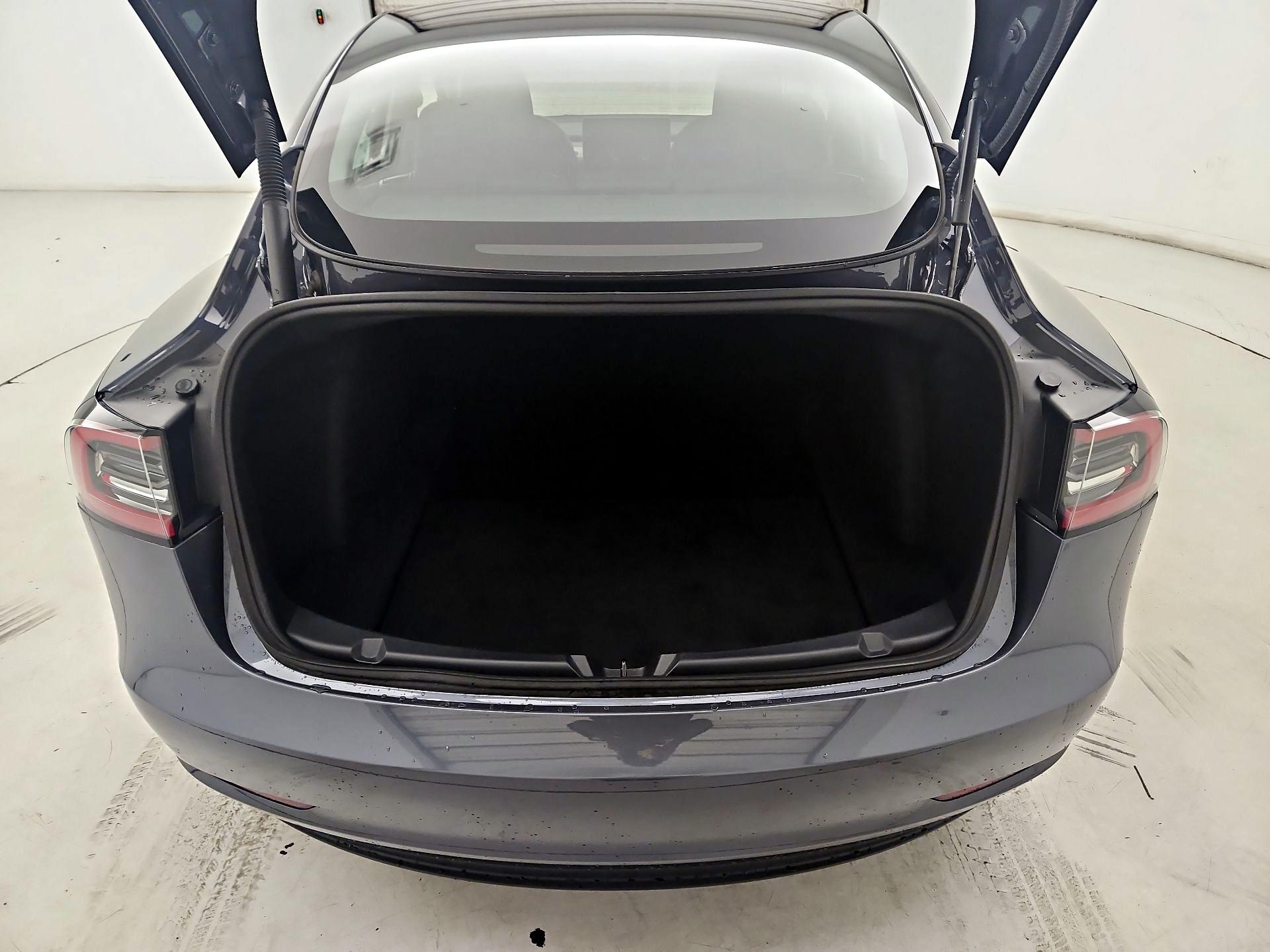 Thumbnail: 2023 Tesla Model 3 - 20