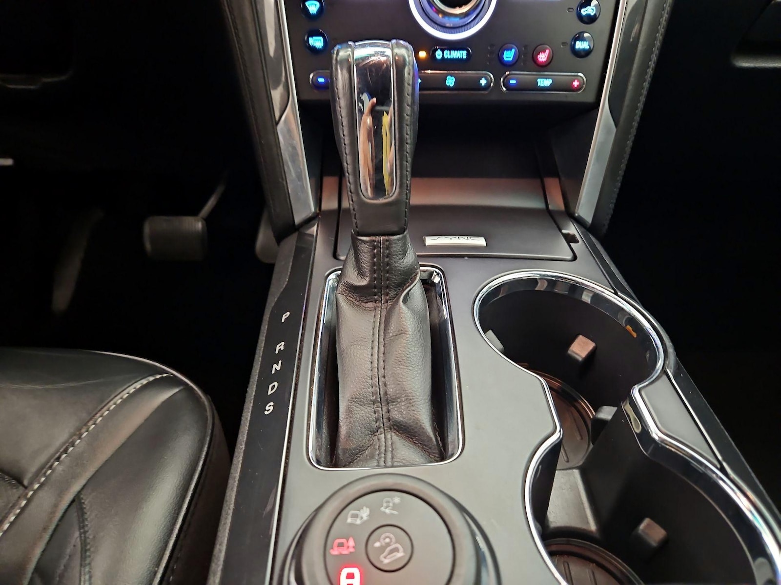 2017 Ford Explorer Platinum - Photo 19