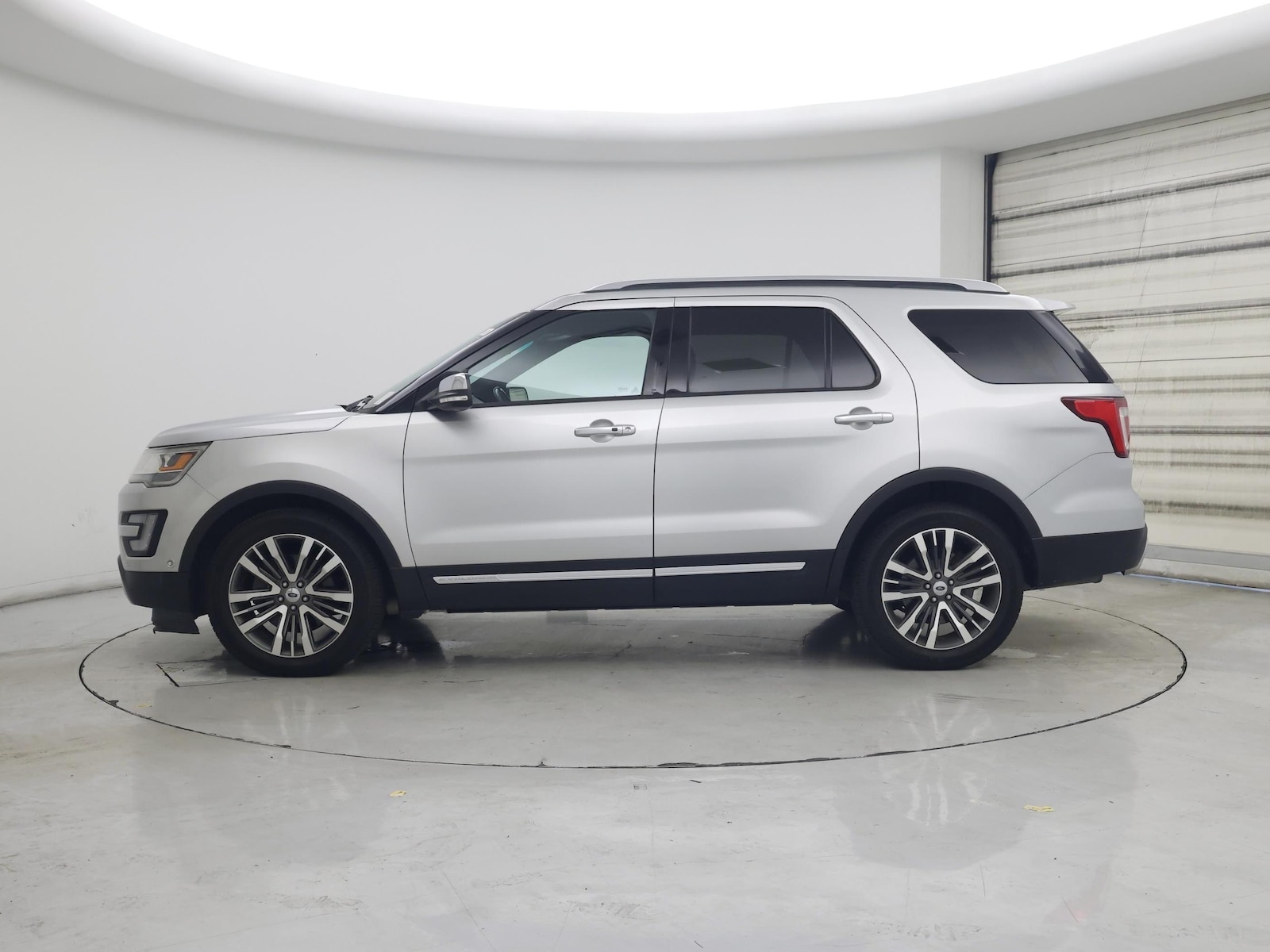 2017 Ford Explorer Platinum - Photo 4