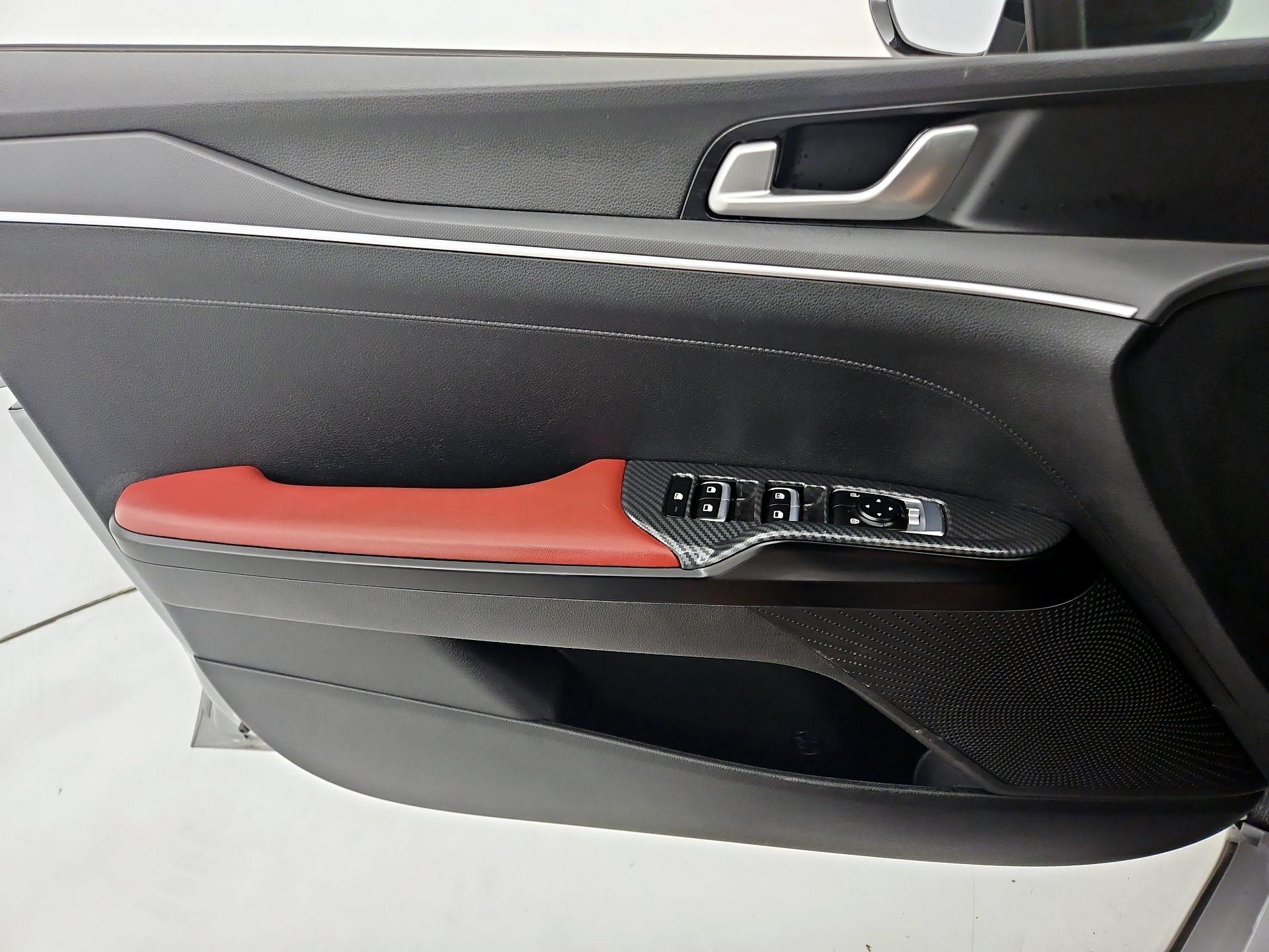 Thumbnail: 2023 Kia K5 - 12