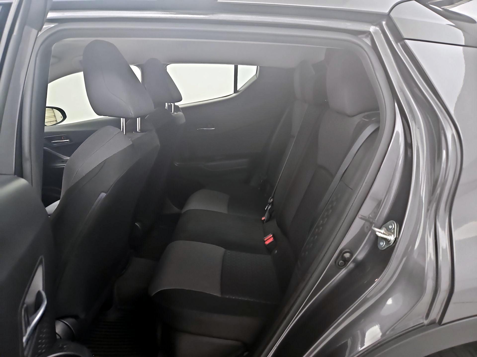 Thumbnail: 2021 Toyota C-HR - 19