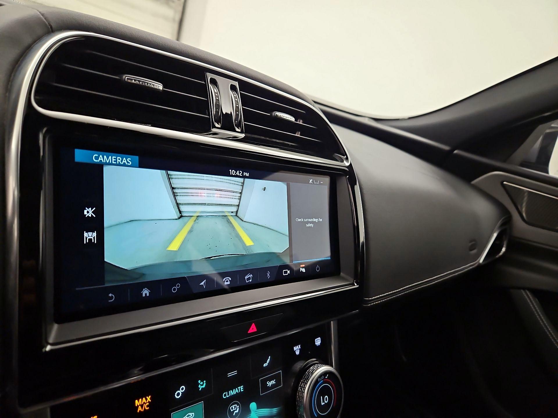 Thumbnail: 2020 Jaguar XE - 14