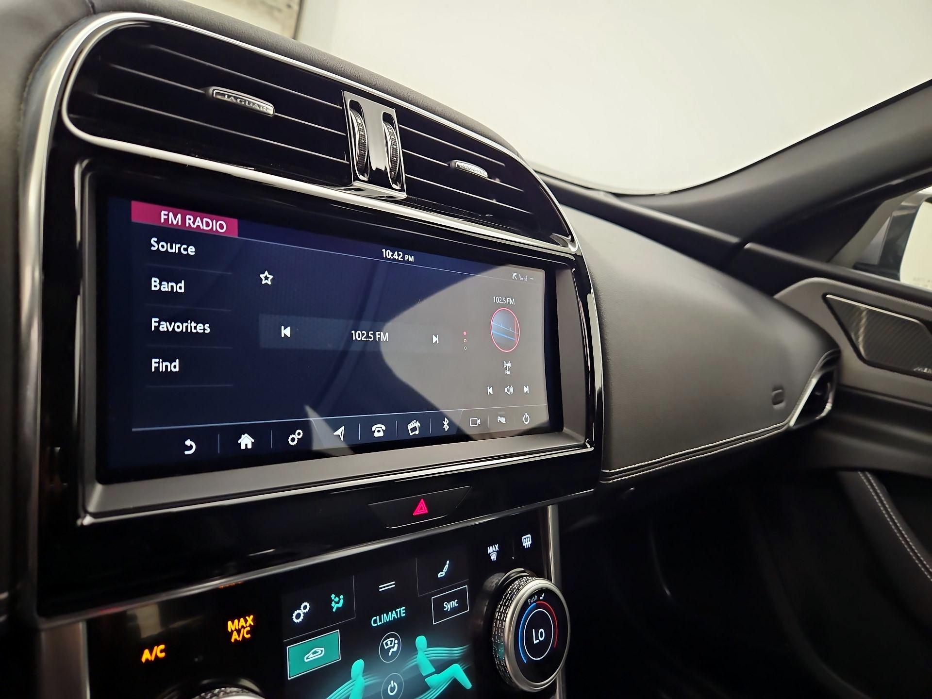 Thumbnail: 2020 Jaguar XE - 15