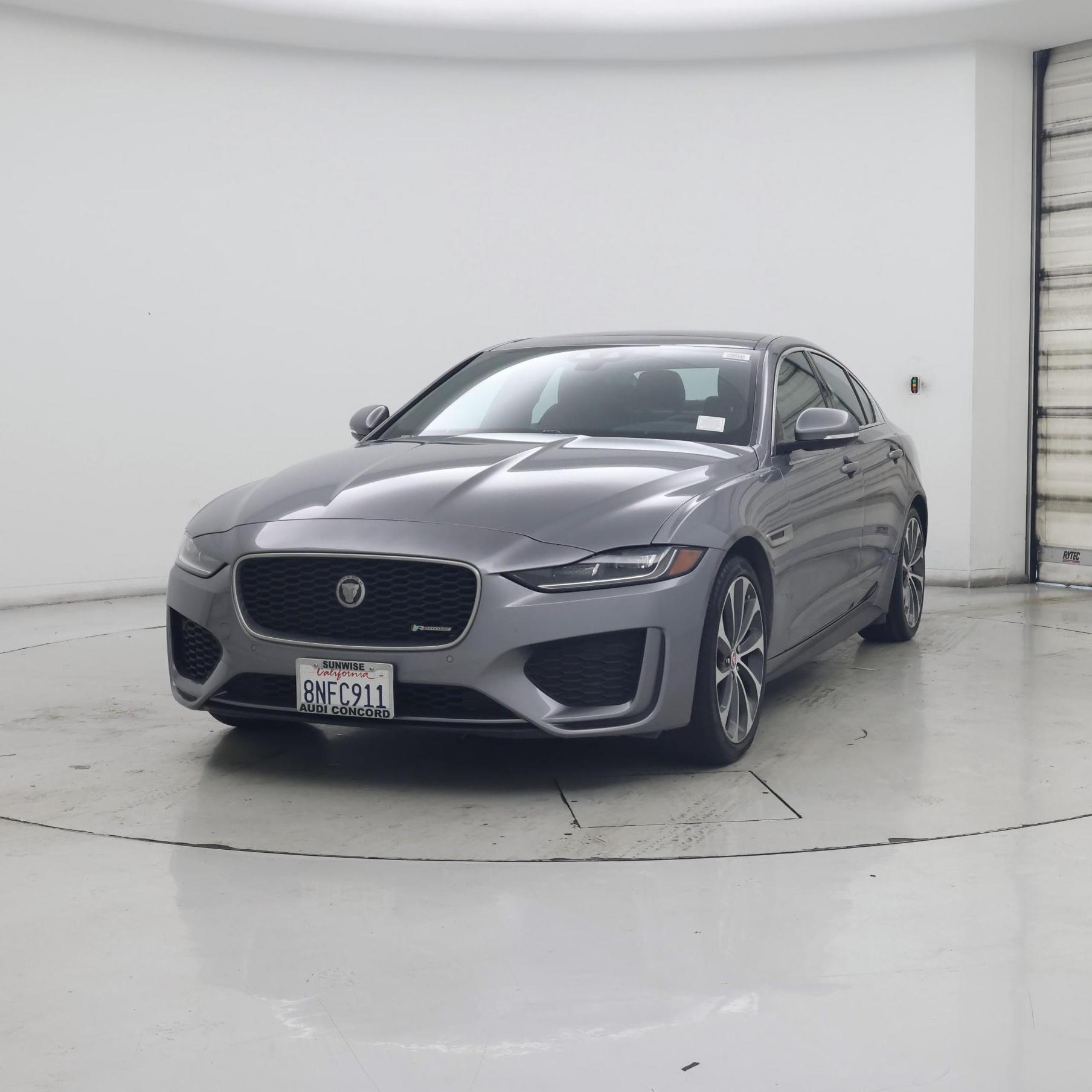 Thumbnail: 2020 Jaguar XE - 4