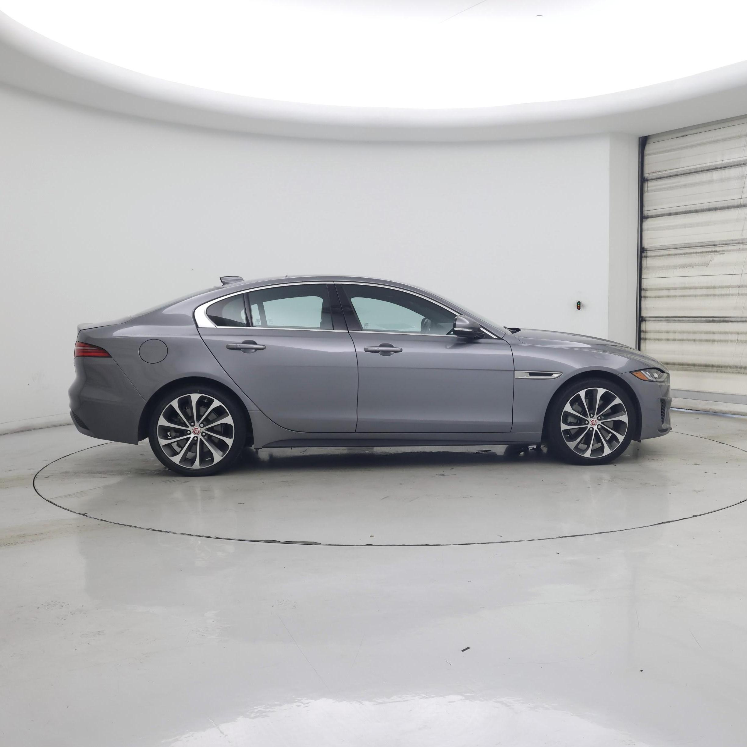 Thumbnail: 2020 Jaguar XE - 7