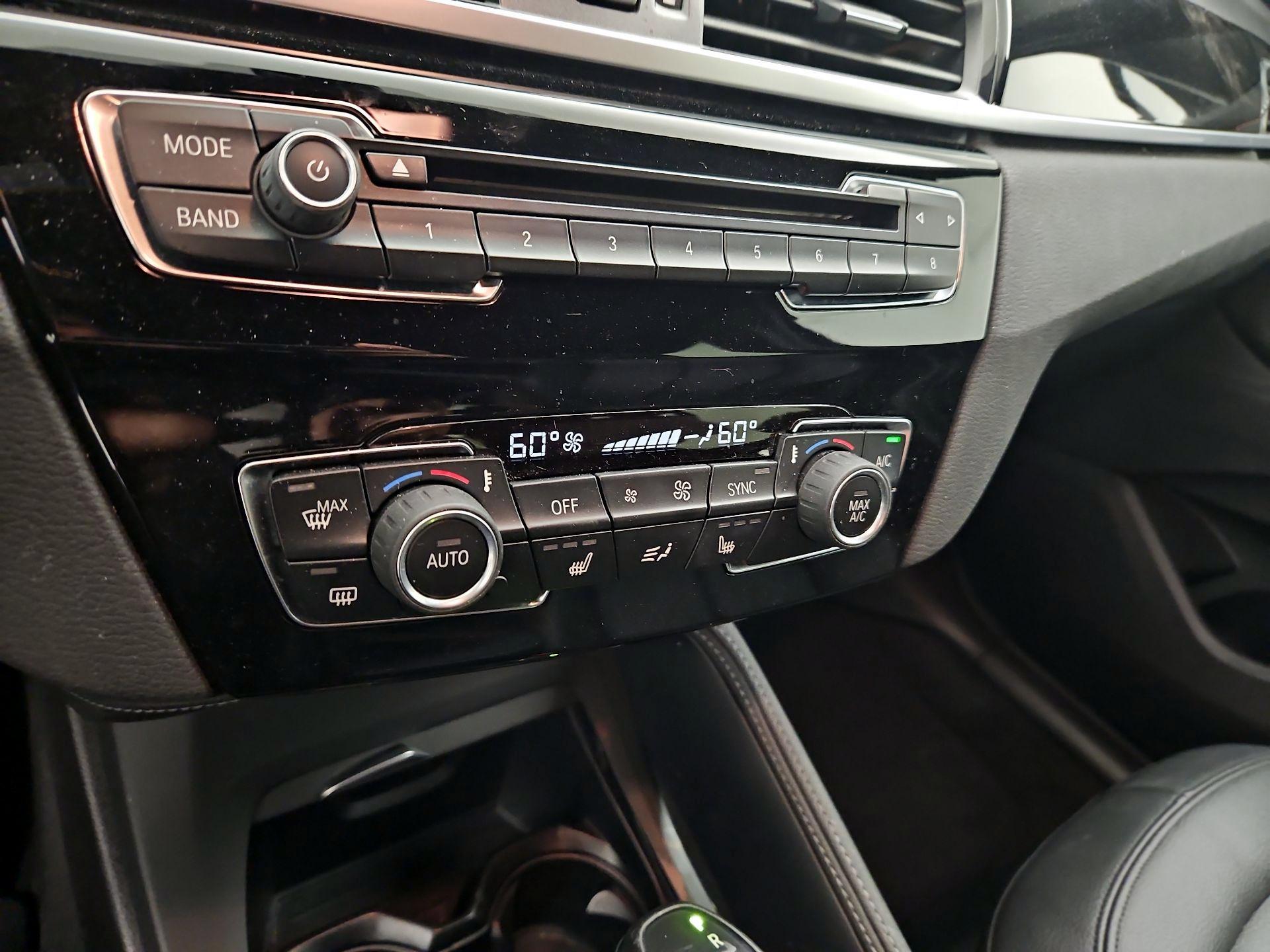 Thumbnail: 2018 BMW X1 - 15